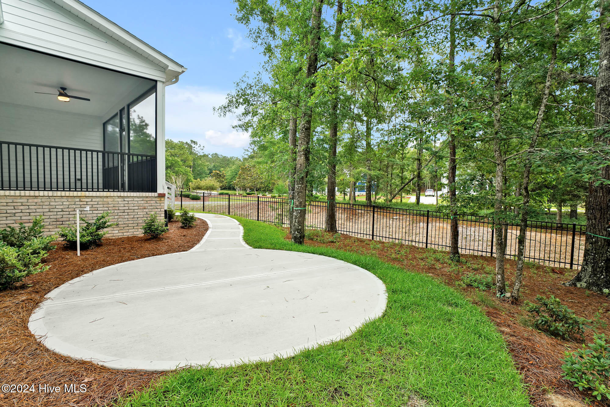 2210 Palm Pointe Property Photo 38