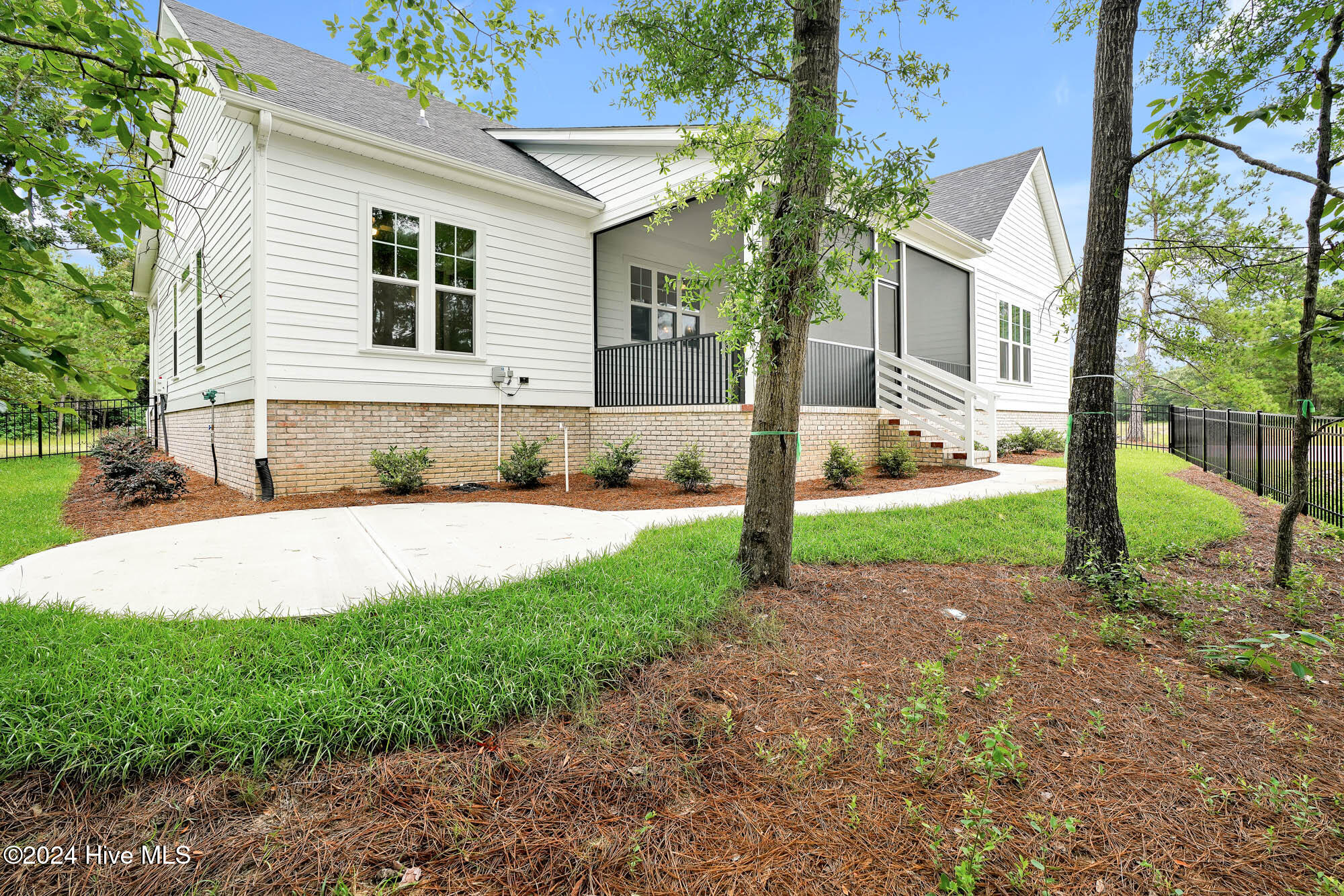 2210 Palm Pointe Property Photo 39