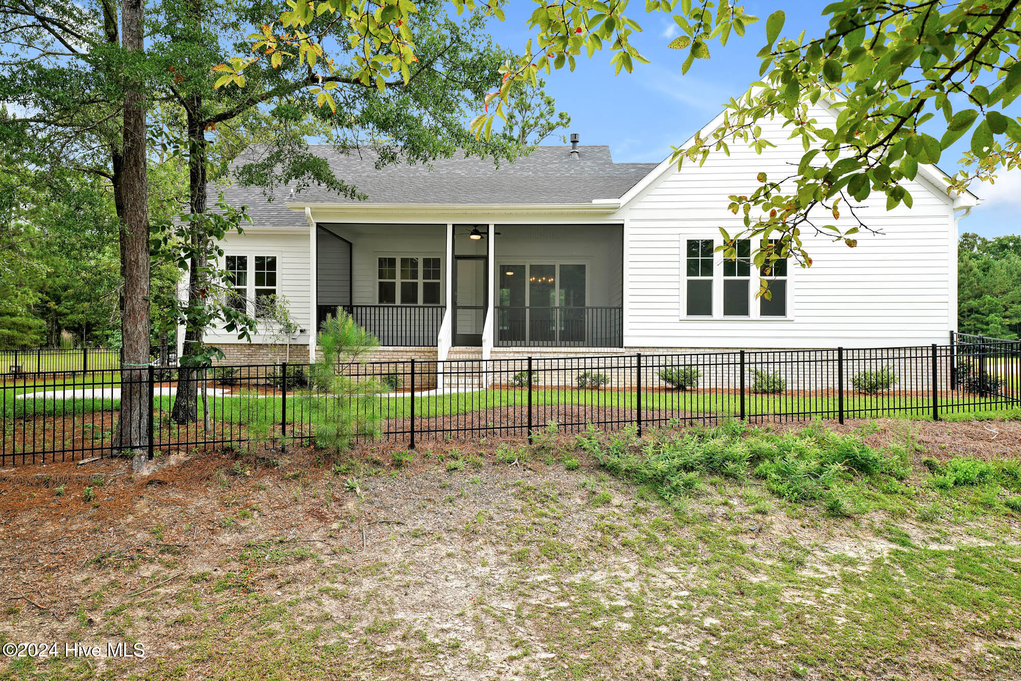 2210 Palm Pointe Property Photo 40