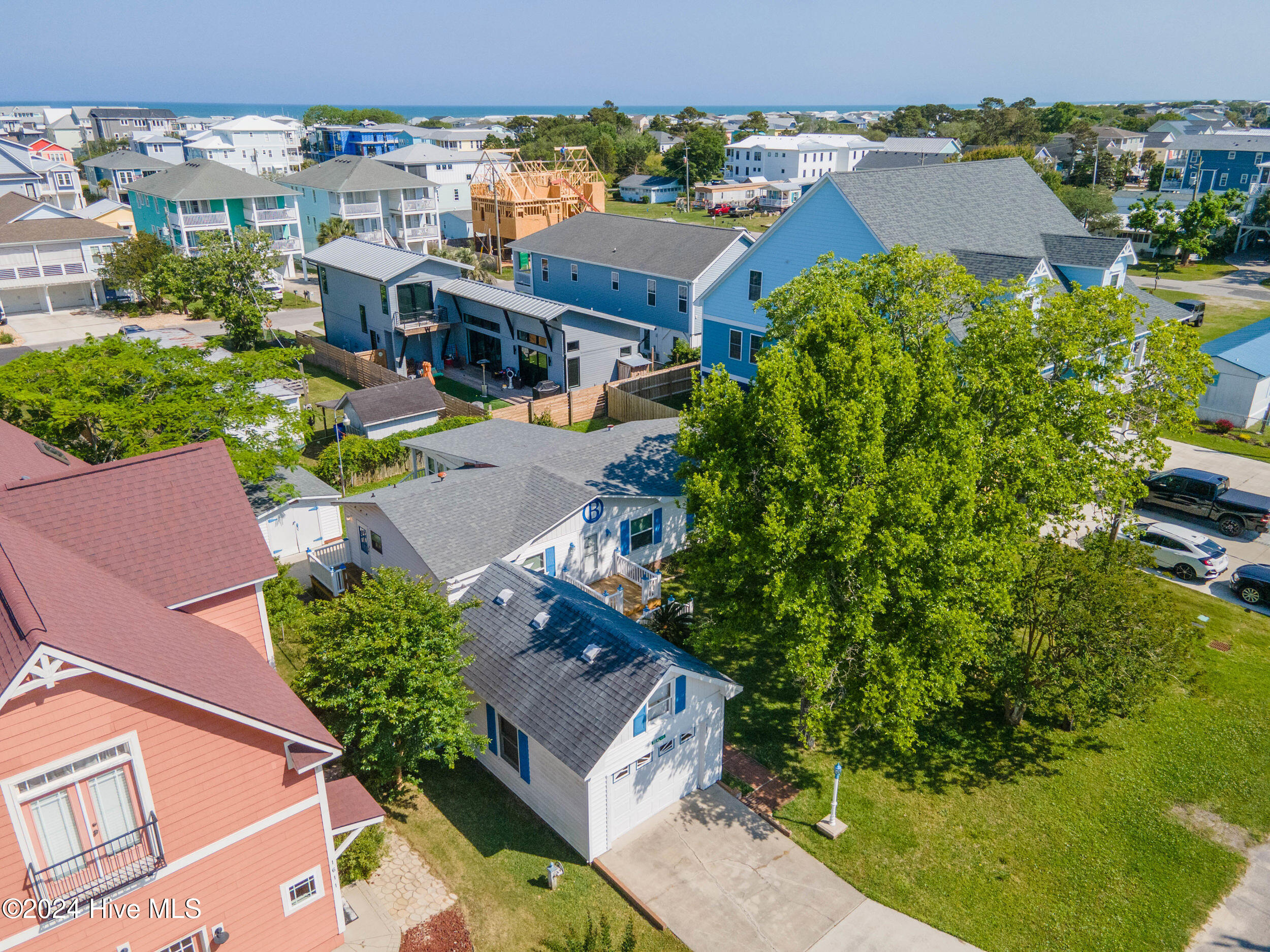 1613 Pinfish Lane Property Photo 4