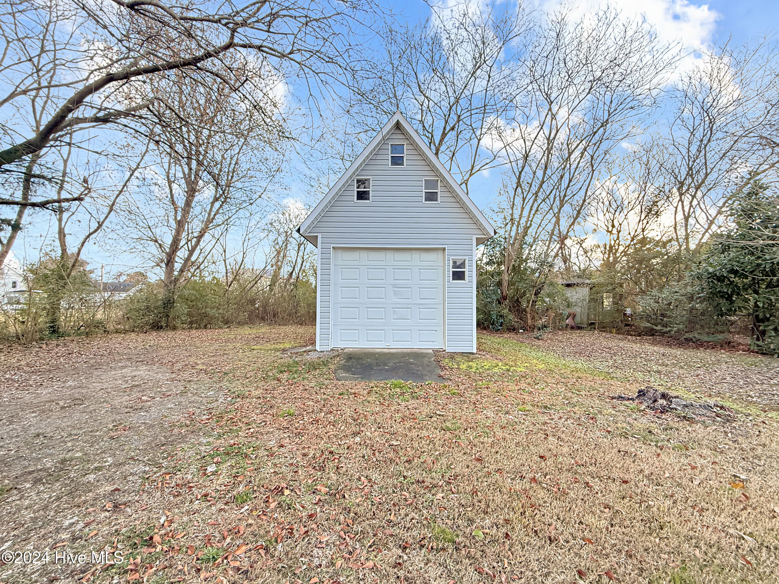 142 E Albemarle Street Property Photo 20