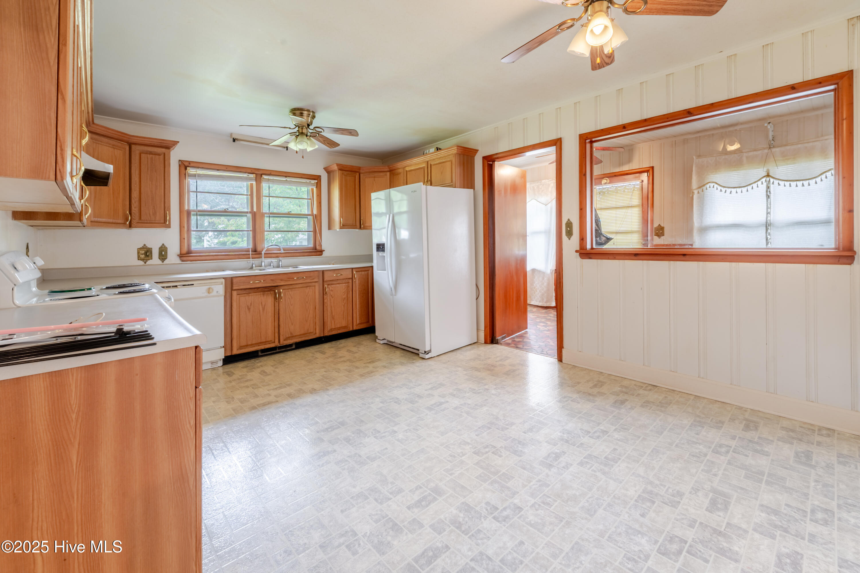 10154 Nc Highway 53 Property Photo 4
