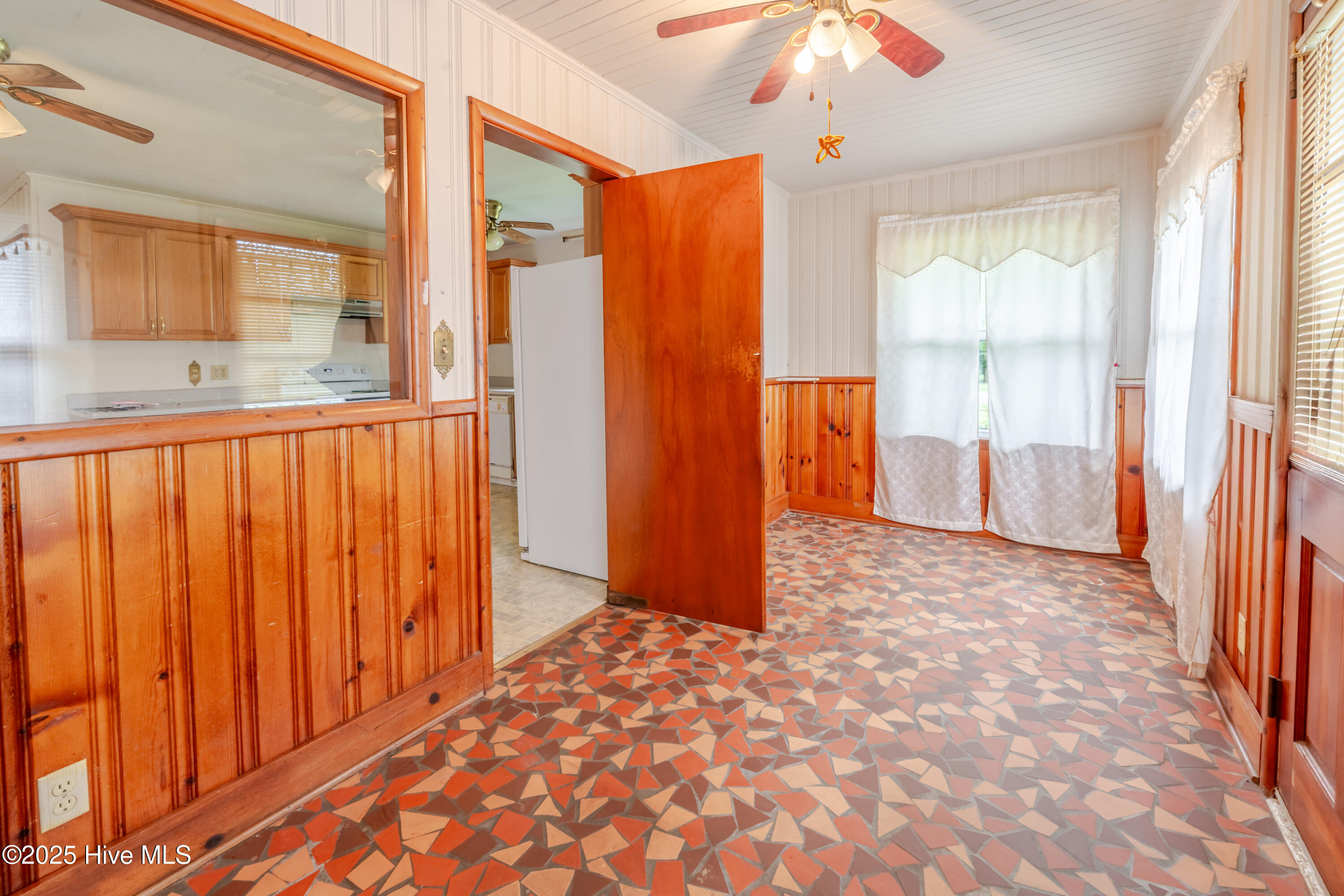 10154 Nc Highway 53 Property Photo 6