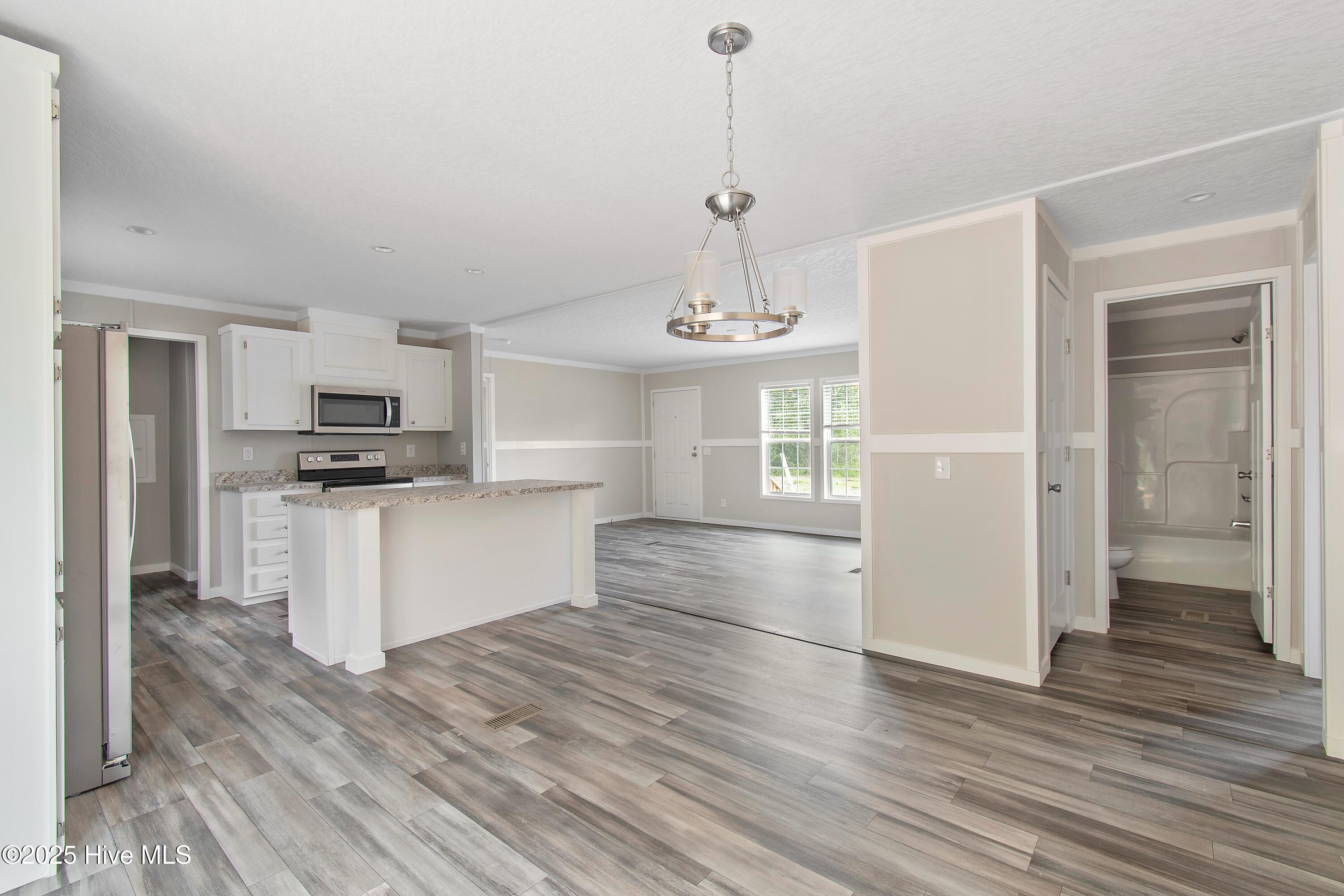 6777 Lewis Drive Property Photo 12