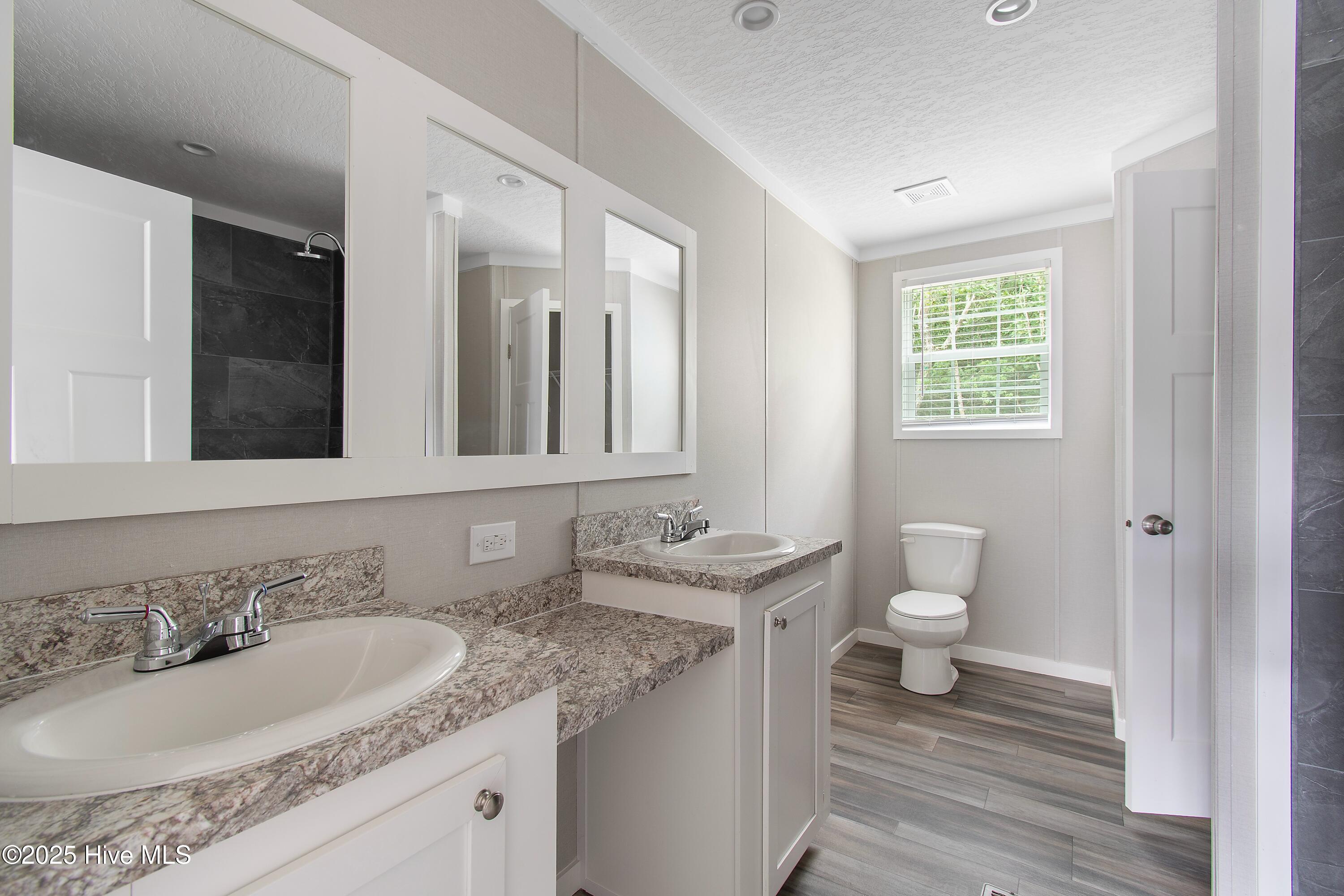 6777 Lewis Drive Property Photo 15