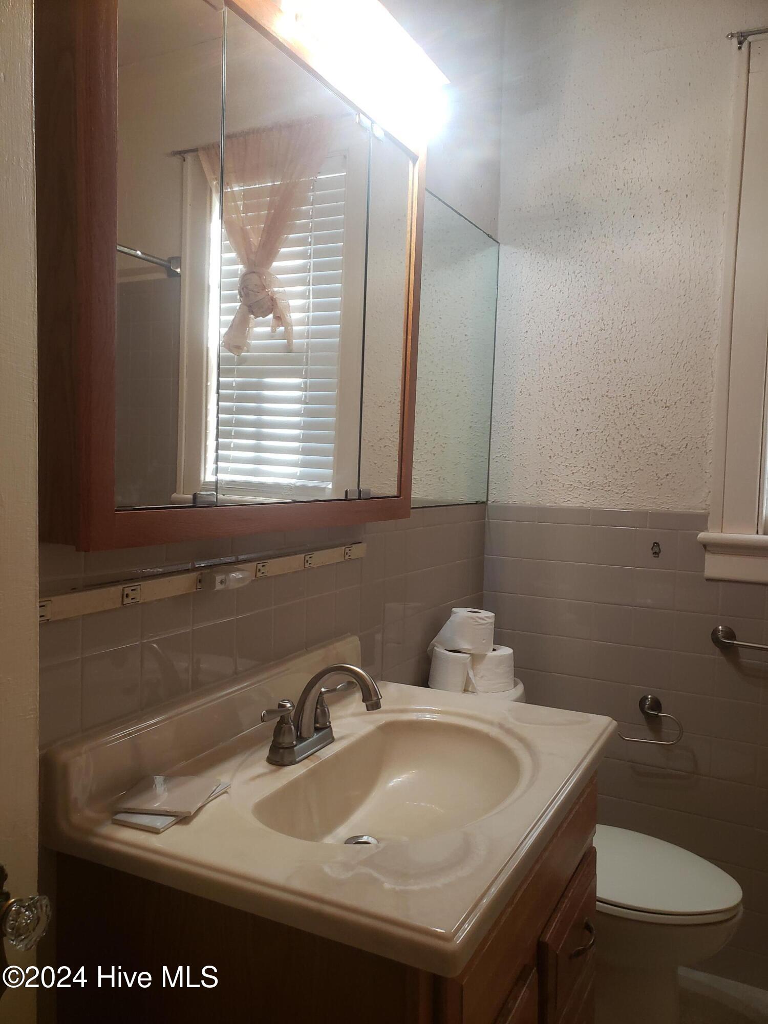 213 W Greene Street Property Photo 18