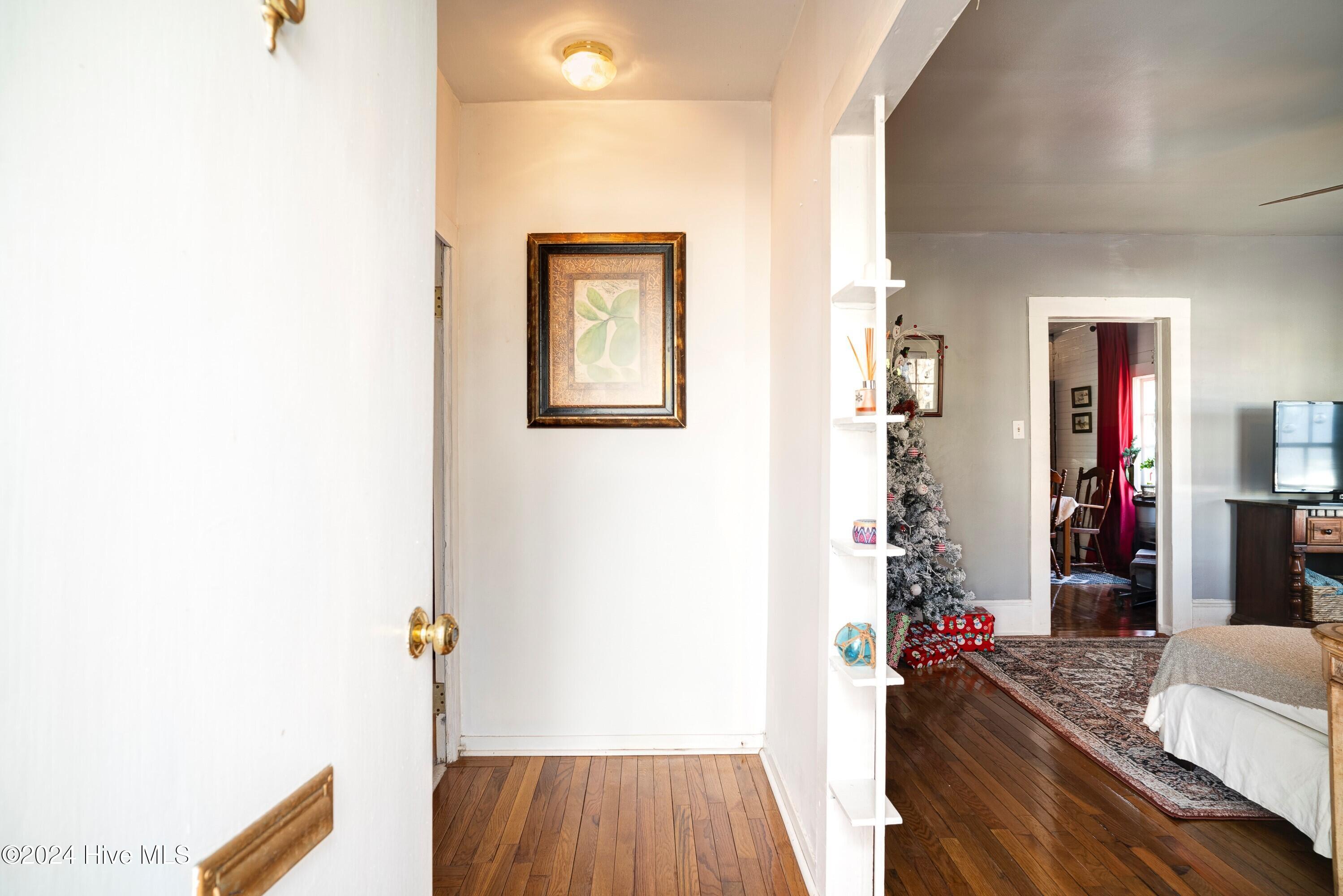 414 Phillips Street Property Photo 5