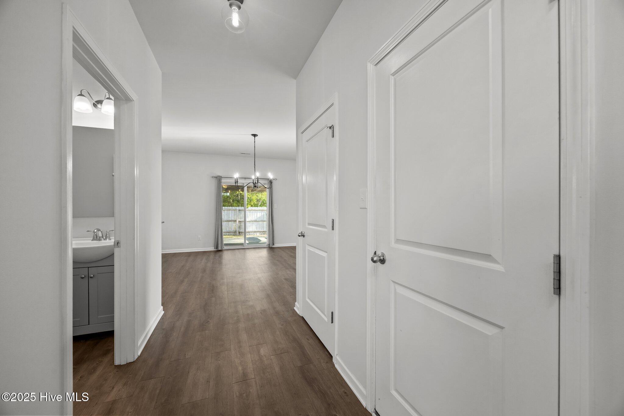 115 Tralee Place Property Photo 5
