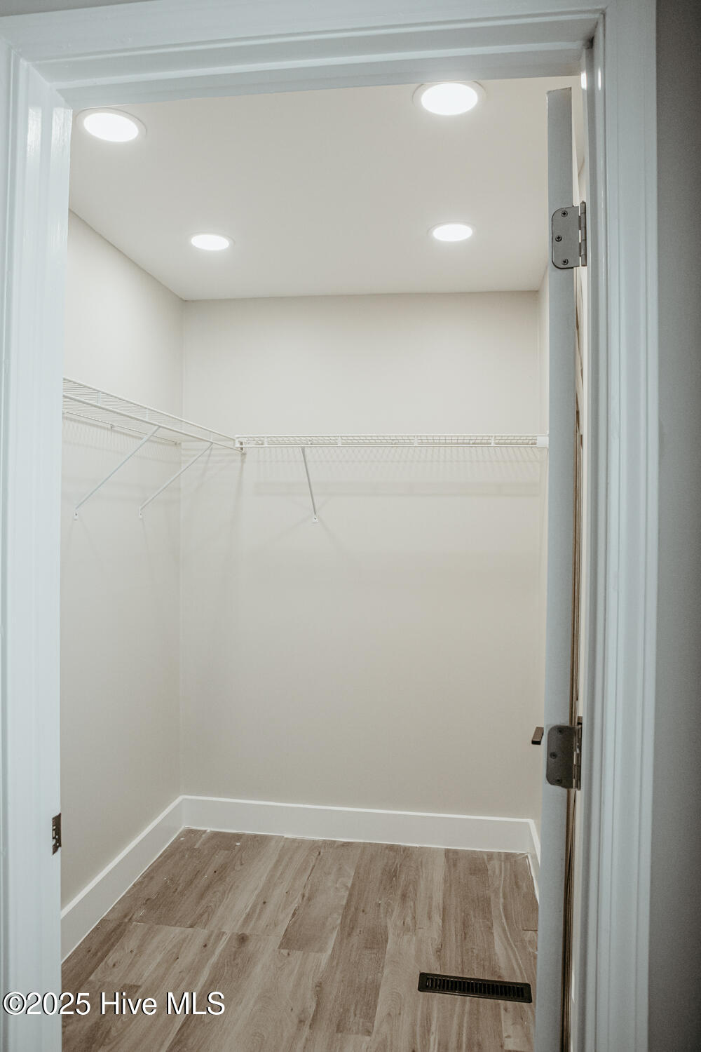 403 S Audubon Avenue Property Photo 42