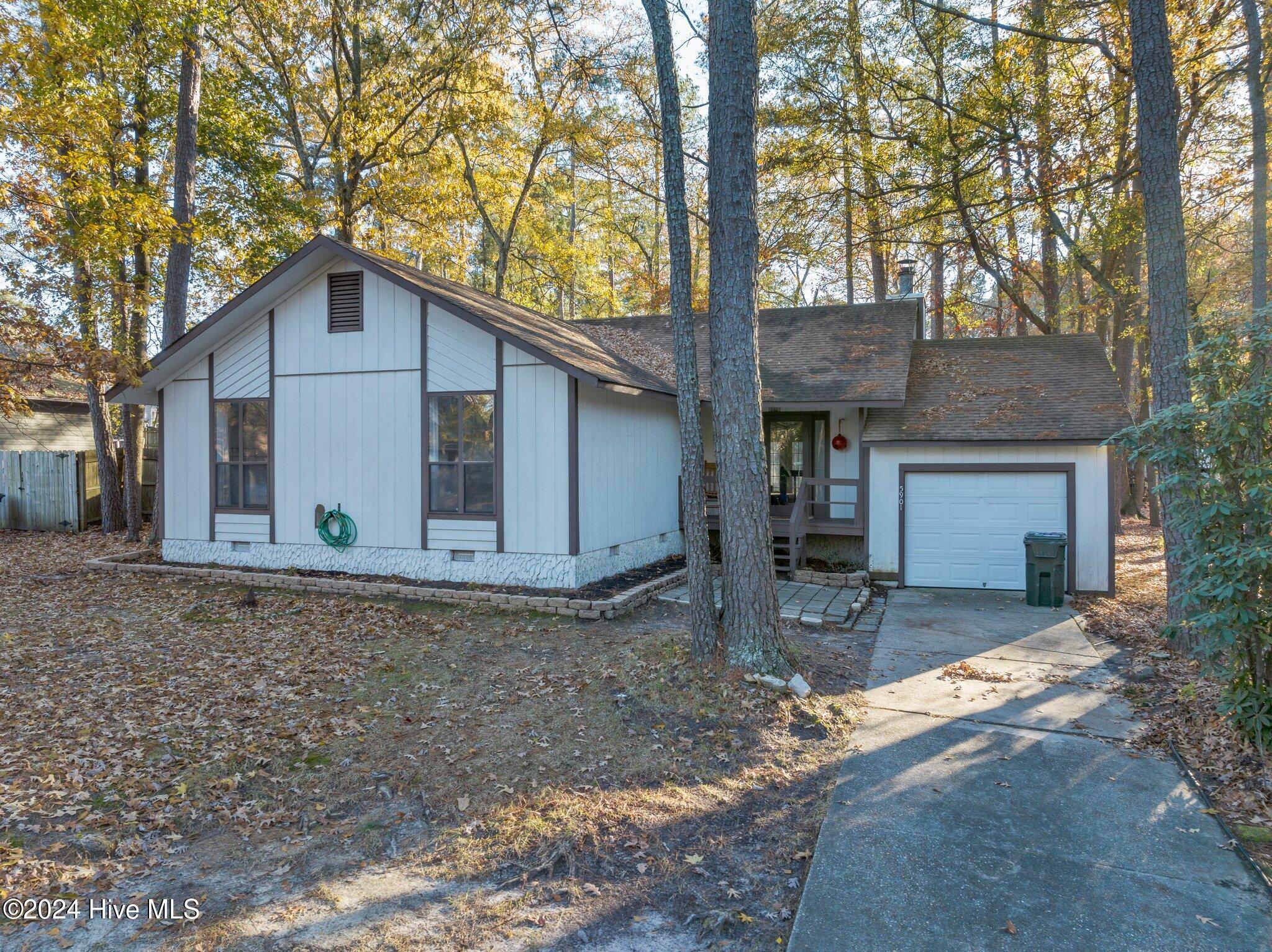 5901 Waters Edge Drive Property Photo 2