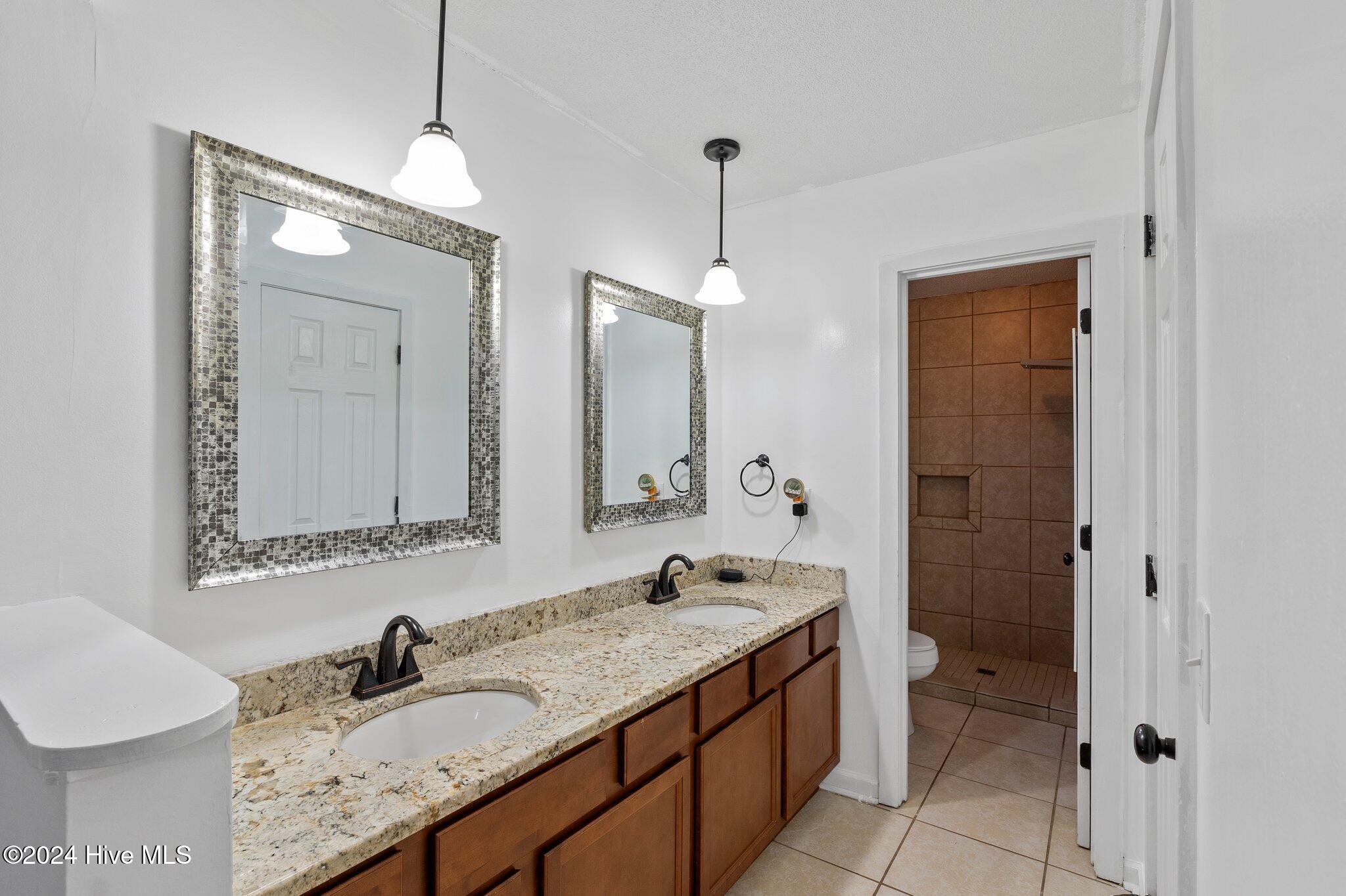 5901 Waters Edge Drive Property Photo 19