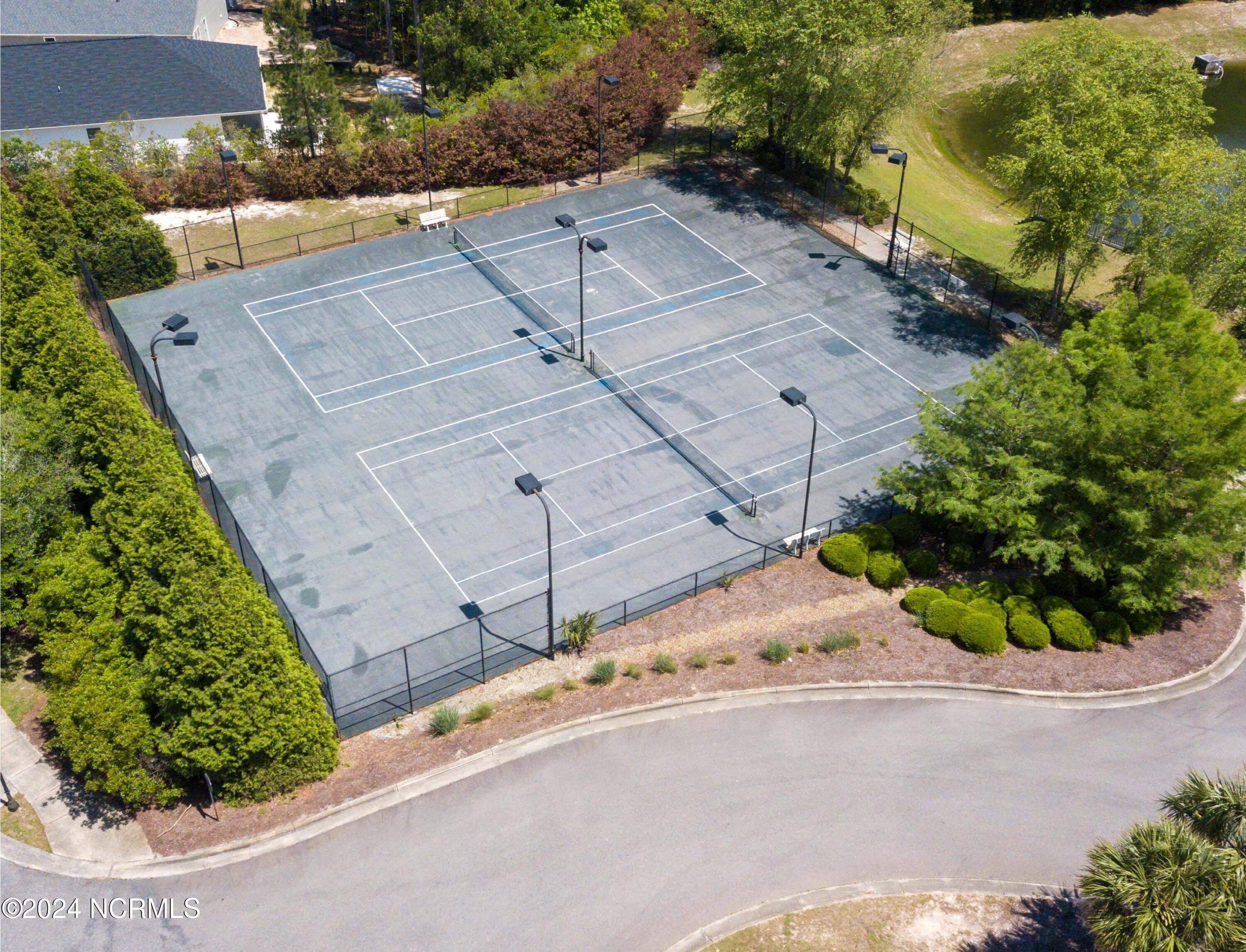 2598 Provence Drive Property Photo 7