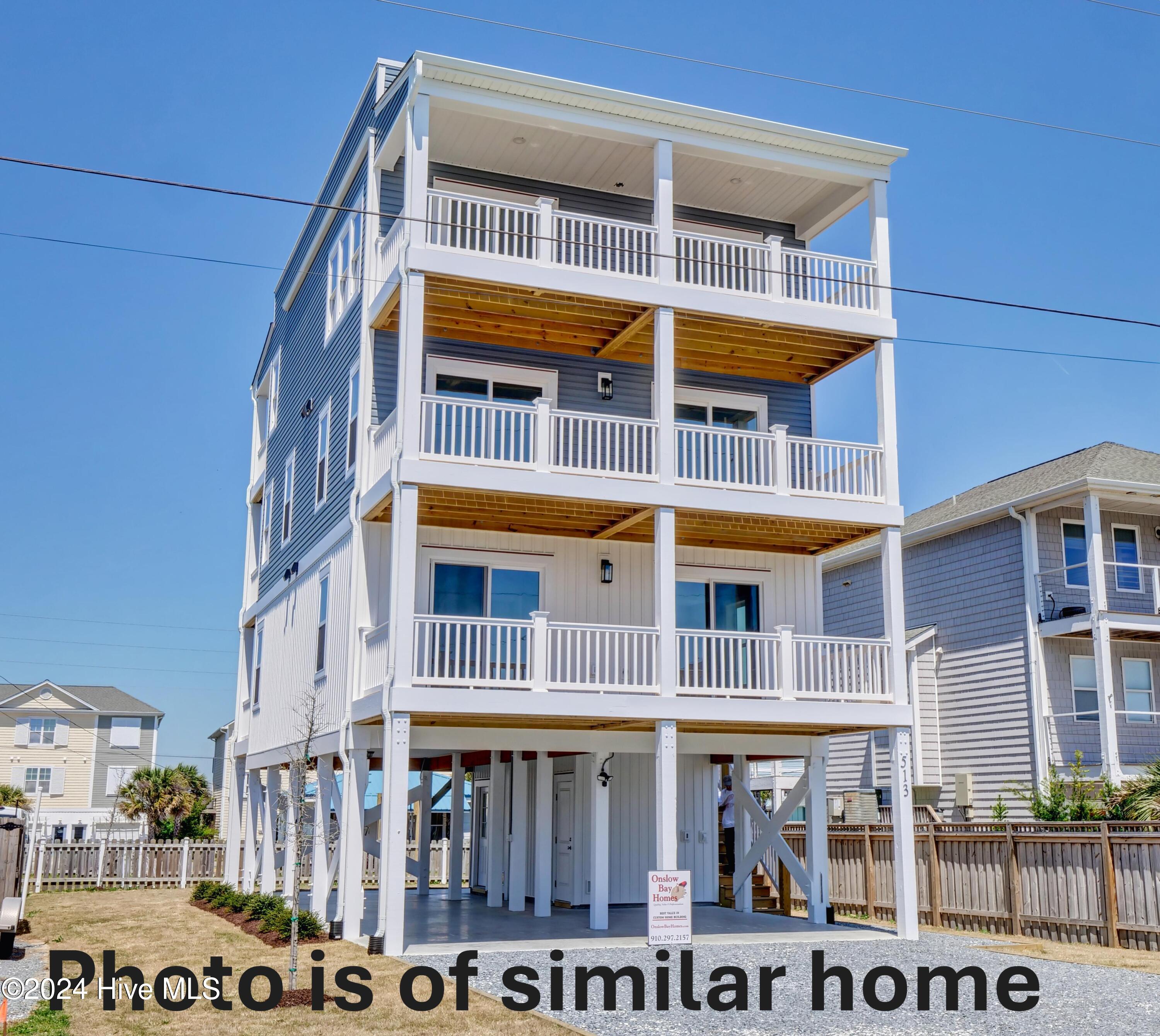 3120 Topsail Avenue Property Photo 2