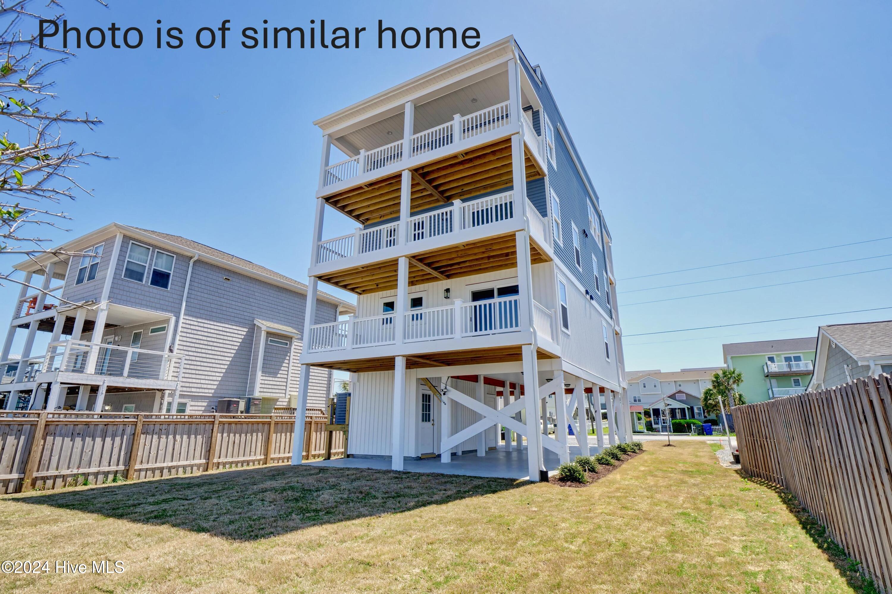 3120 Topsail Avenue Property Photo 3