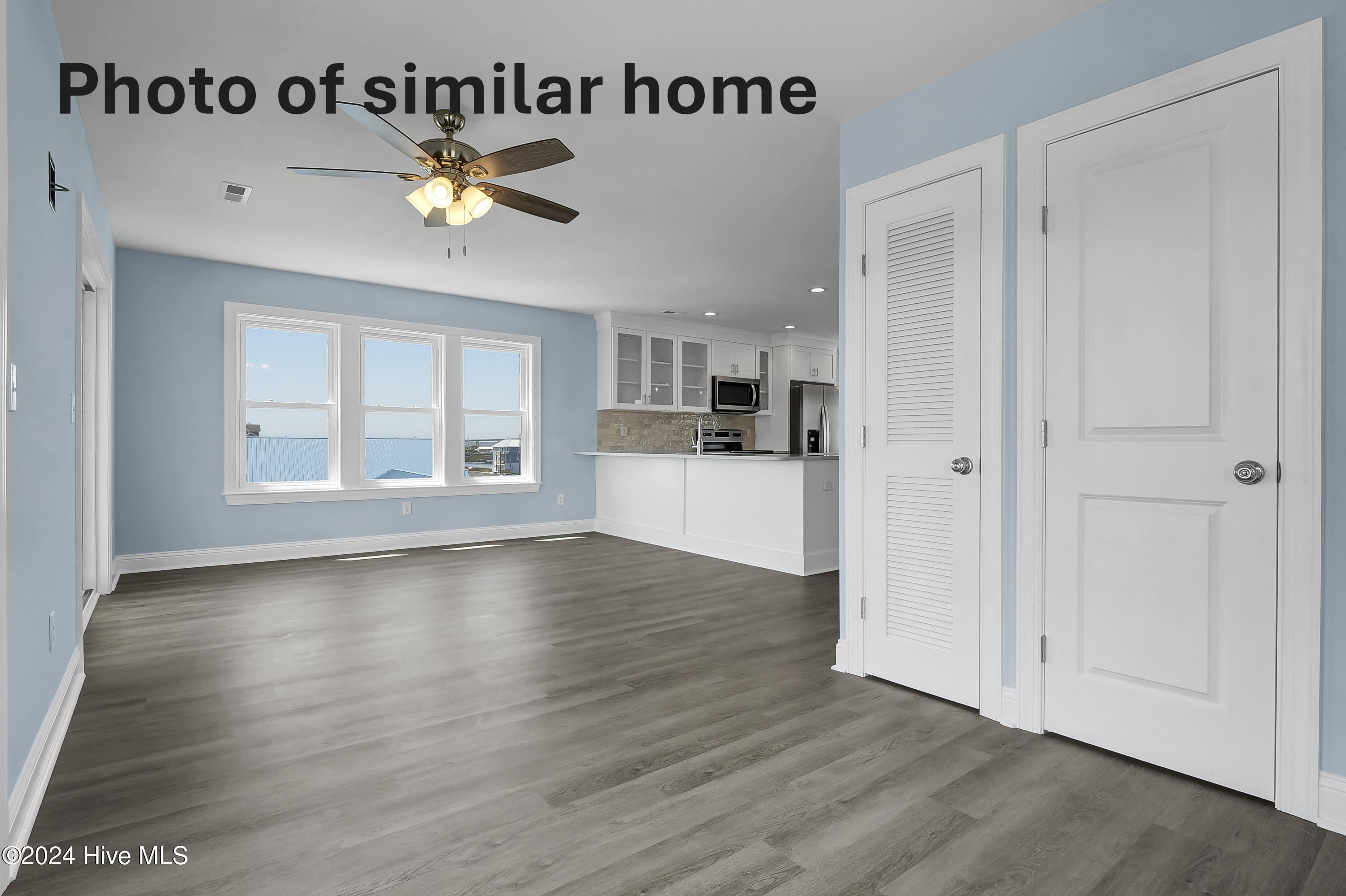 3120 Topsail Avenue Property Photo 6
