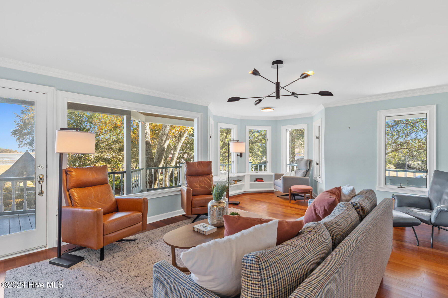 141 Middle Oaks Drive Property Photo 15