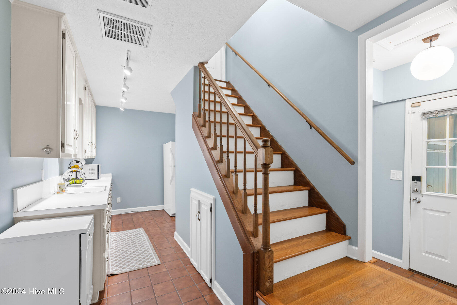 141 Middle Oaks Drive Property Photo 64