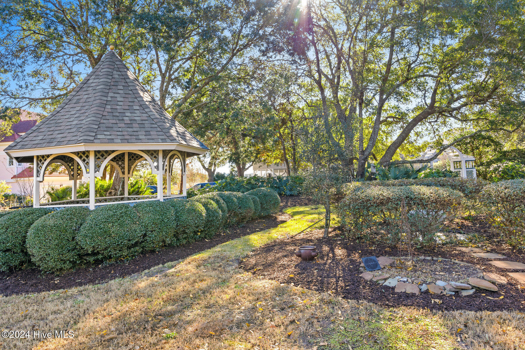 141 Middle Oaks Drive Property Photo 87