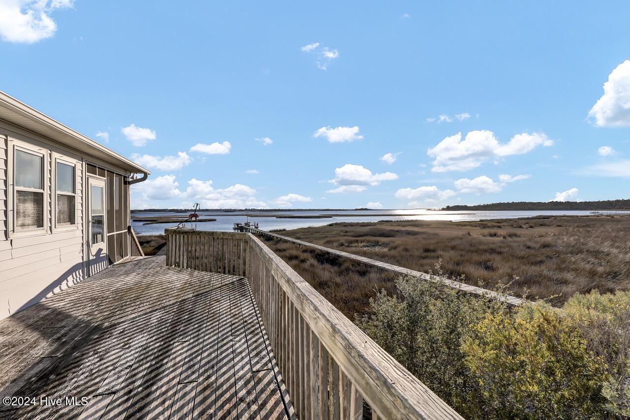 106 Clam Point Drive Property Photo 9