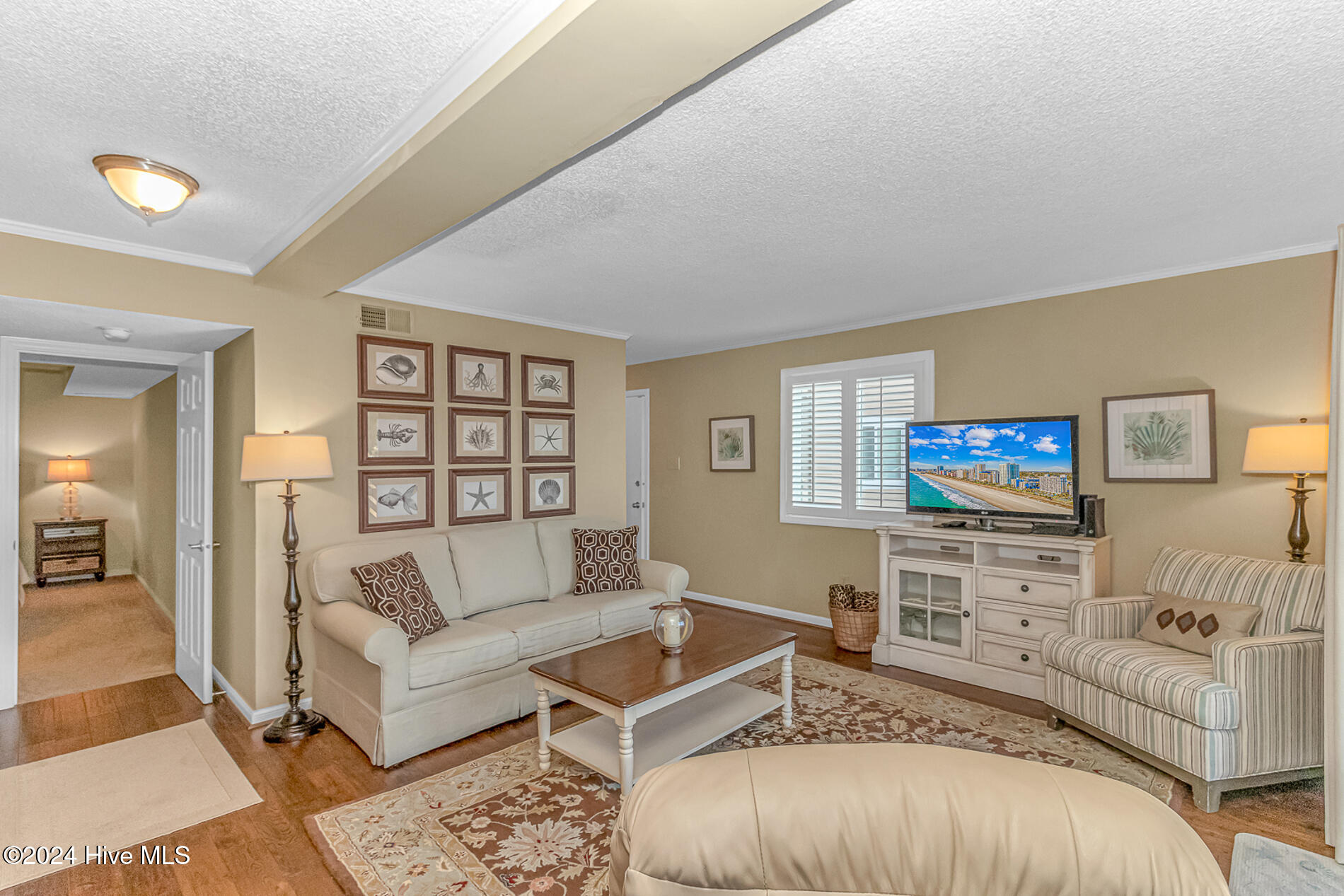 609 Hillside Drive # E-10 Property Photo 6