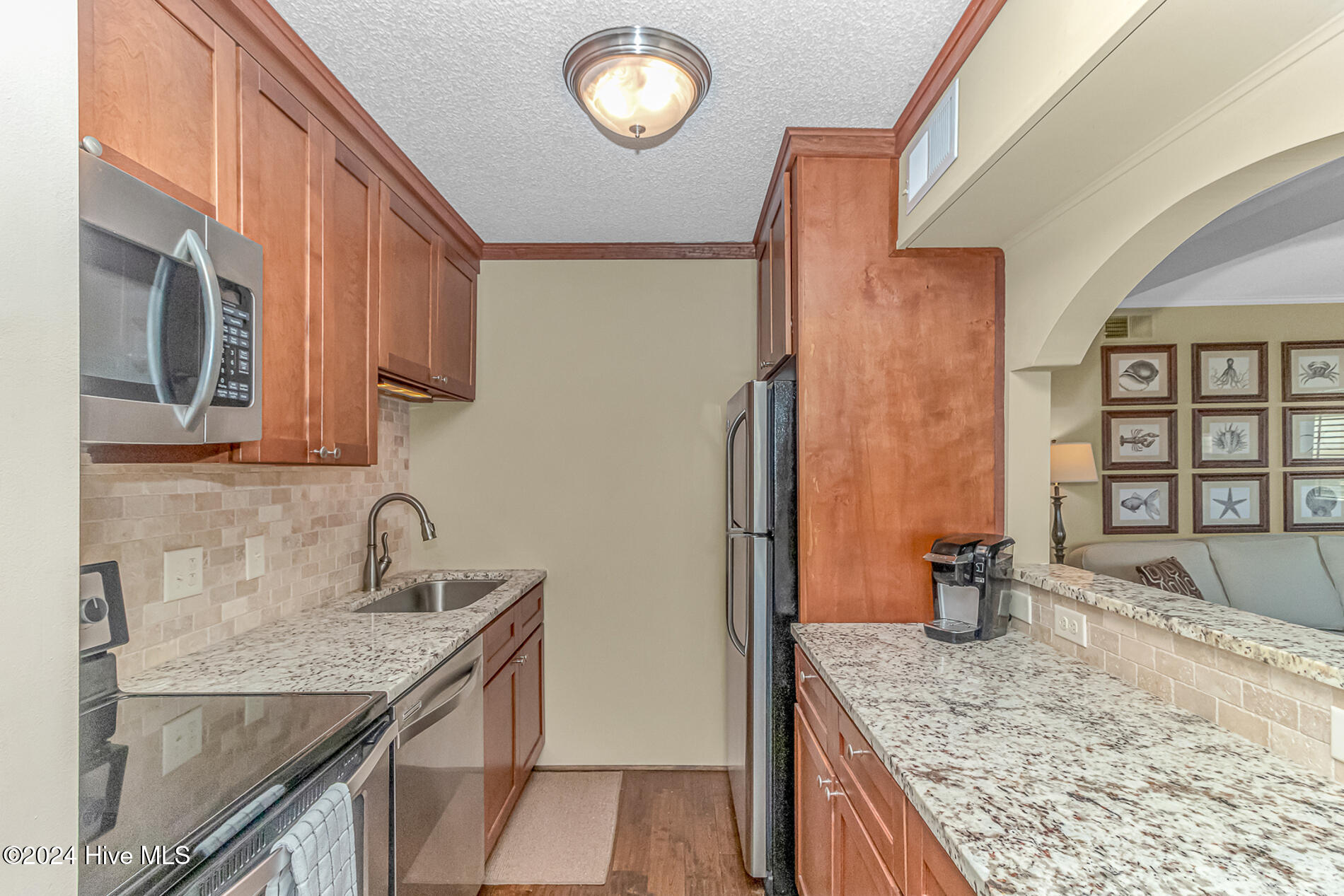 609 Hillside Drive # E-10 Property Photo 10