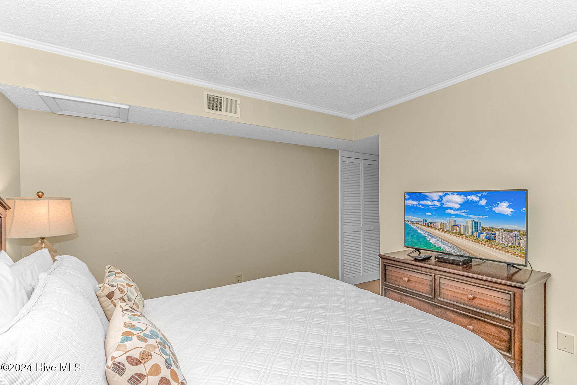 609 Hillside Drive # E-10 Property Photo 16