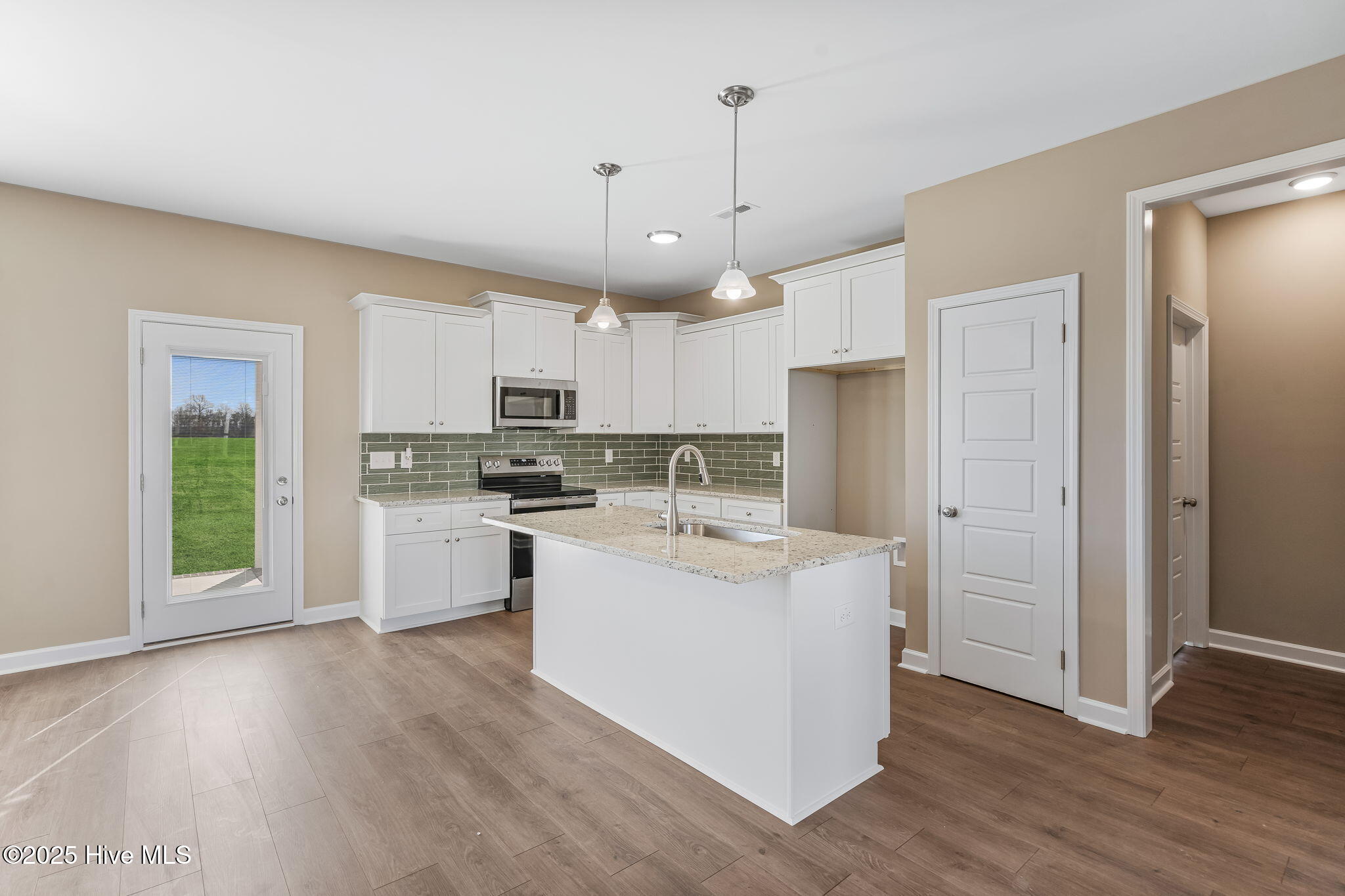 104 Dunbar Hill Drive Property Photo 18