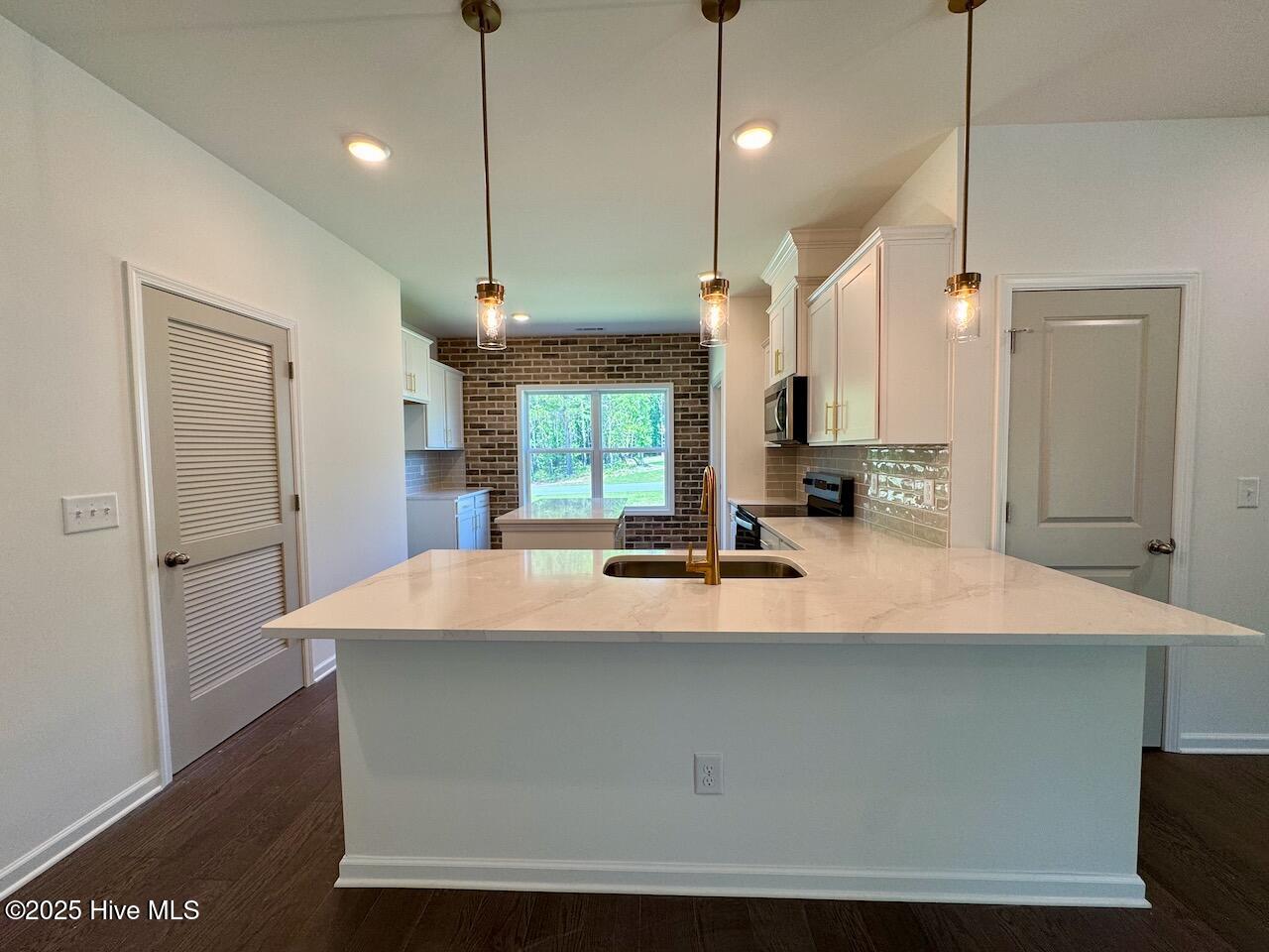 19 Covey Wise Way Property Photo 14