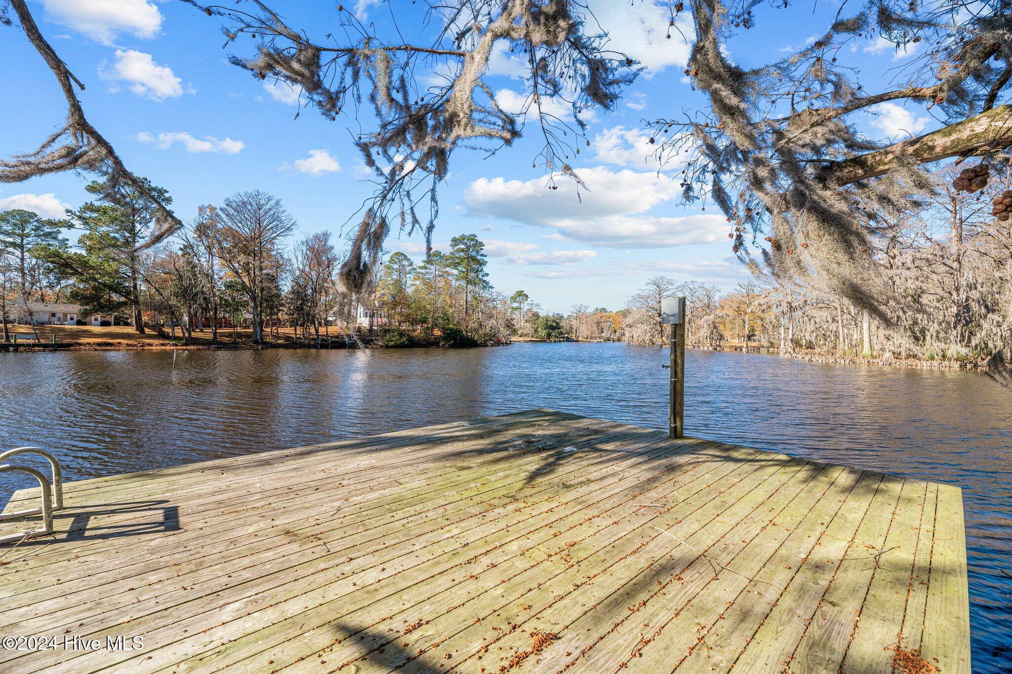 611 Creekwood Drive Property Photo 12
