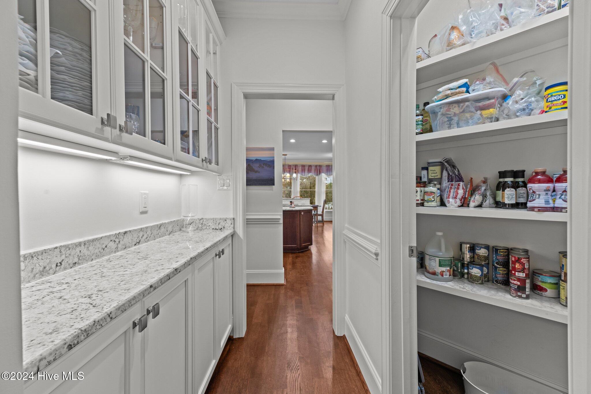 611 Creekwood Drive Property Photo 19