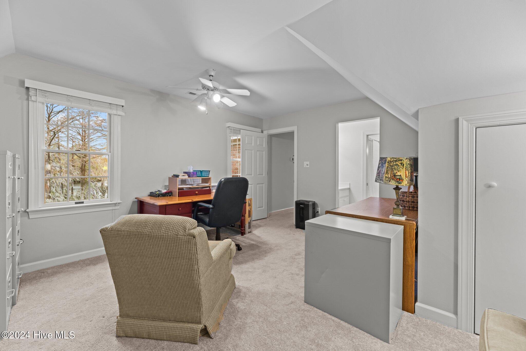 611 Creekwood Drive Property Photo 34