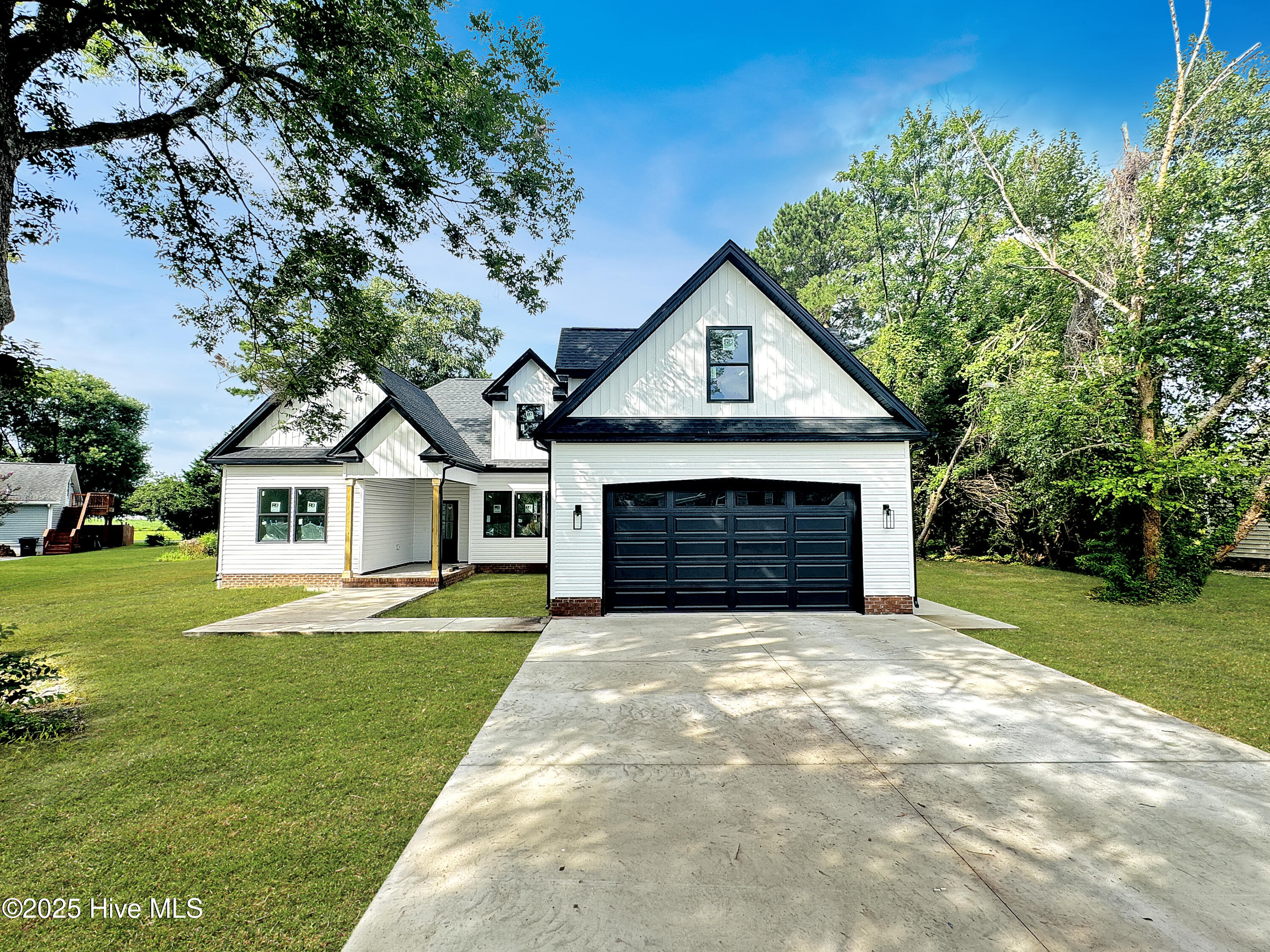 205 Binnacle Court Property Photo 1
