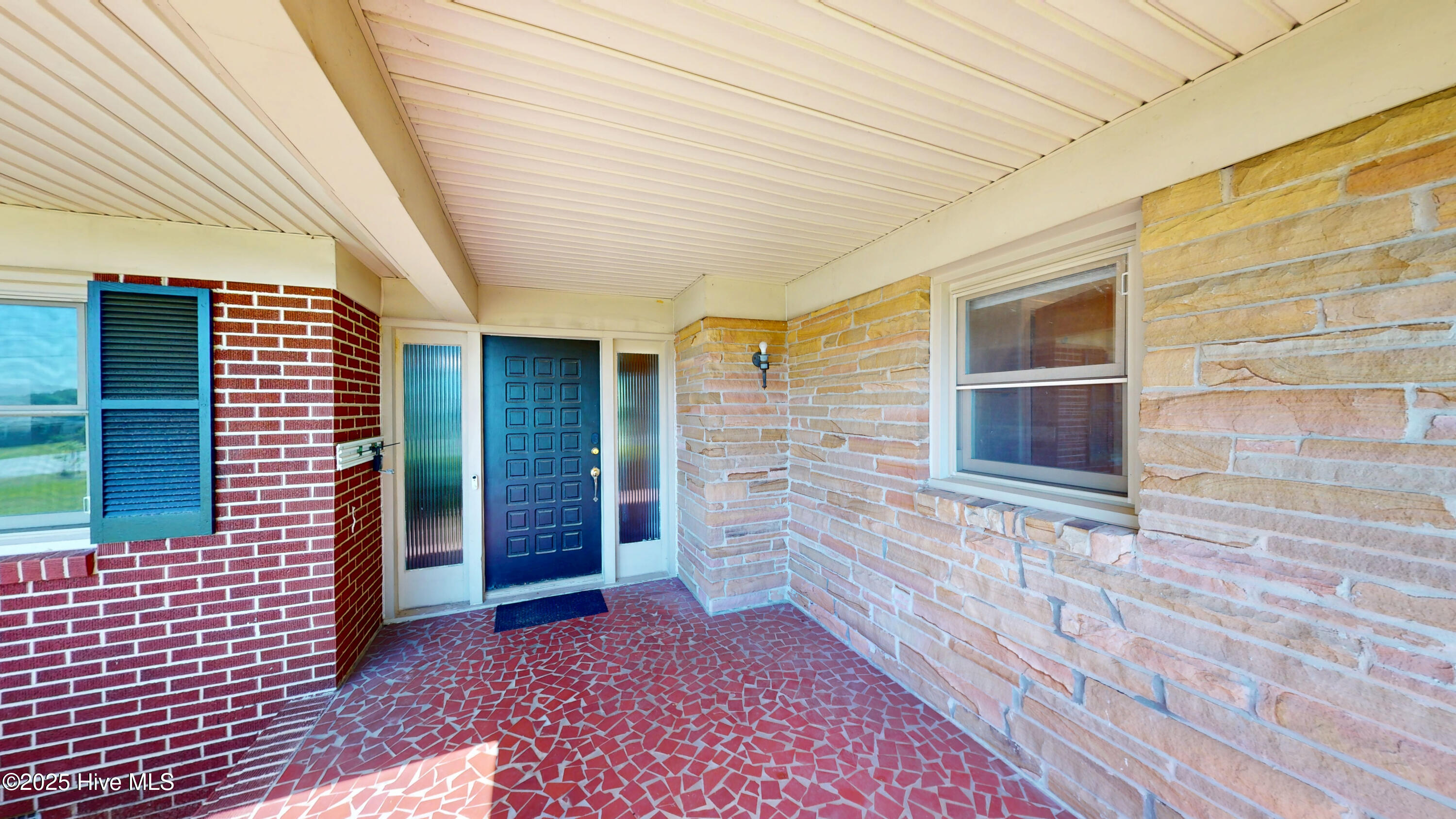 112 Rae Road Property Photo 3