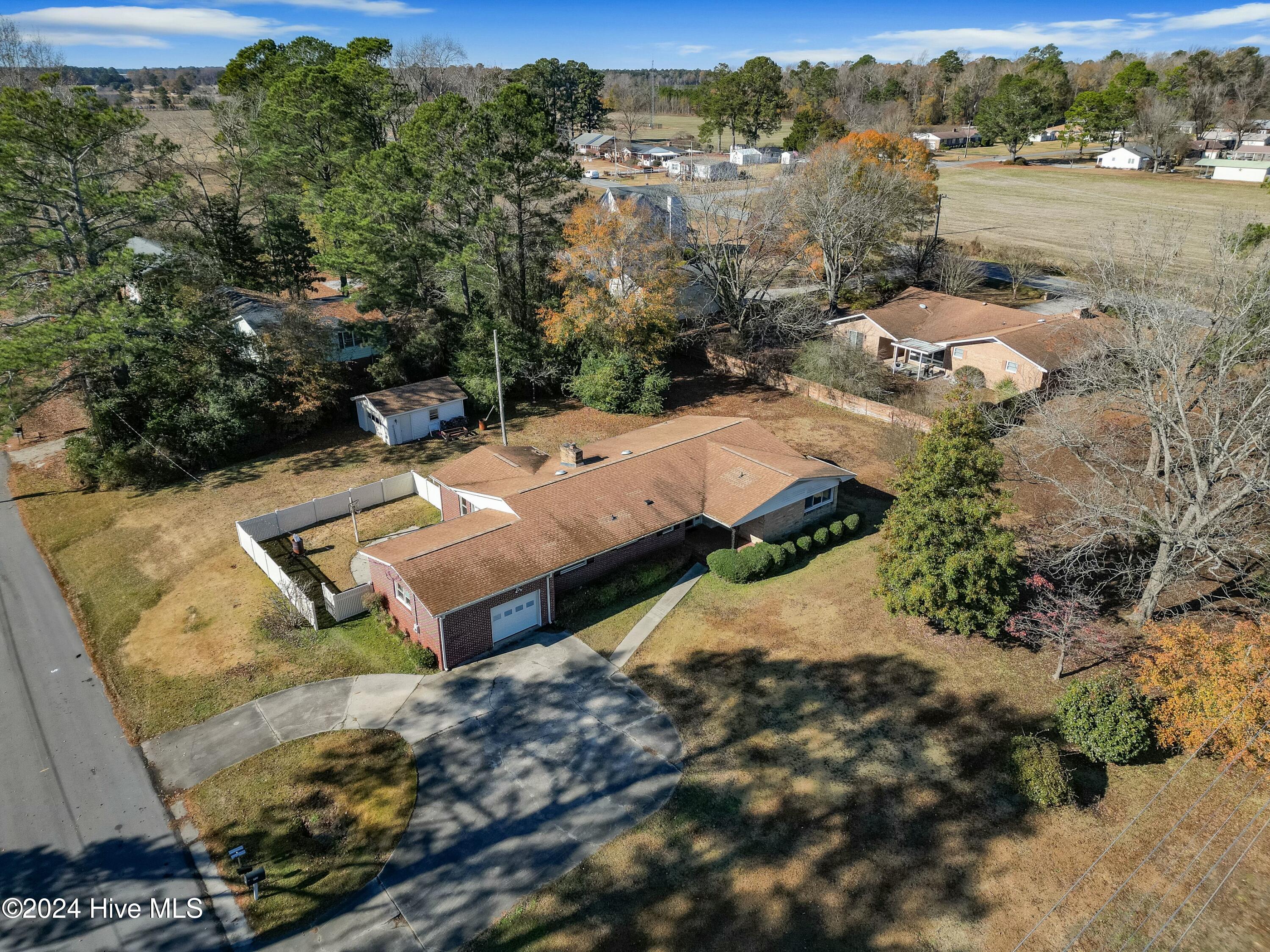 112 Rae Road Property Photo 35