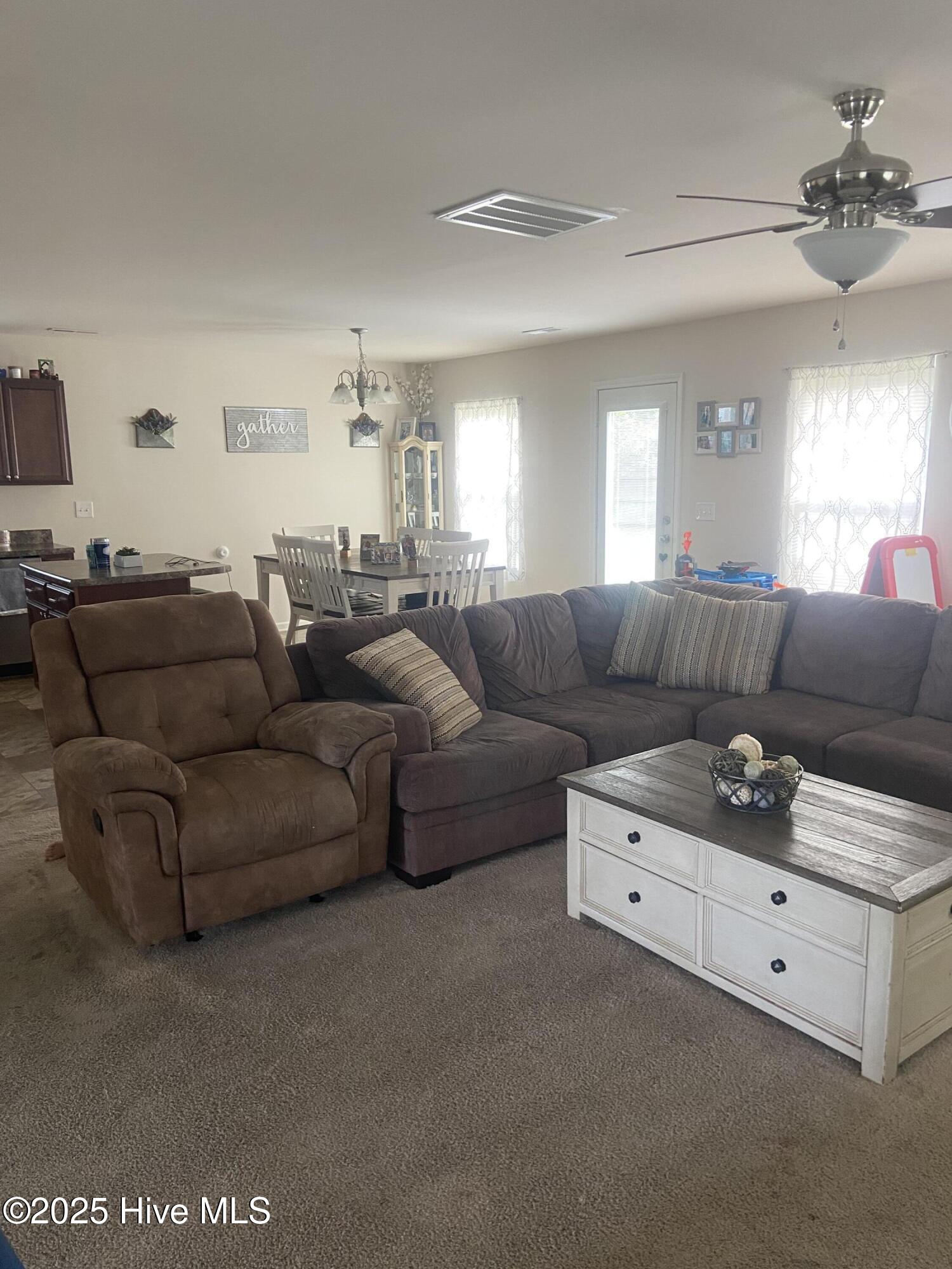 49 Patrick Henry Circle Property Photo 3