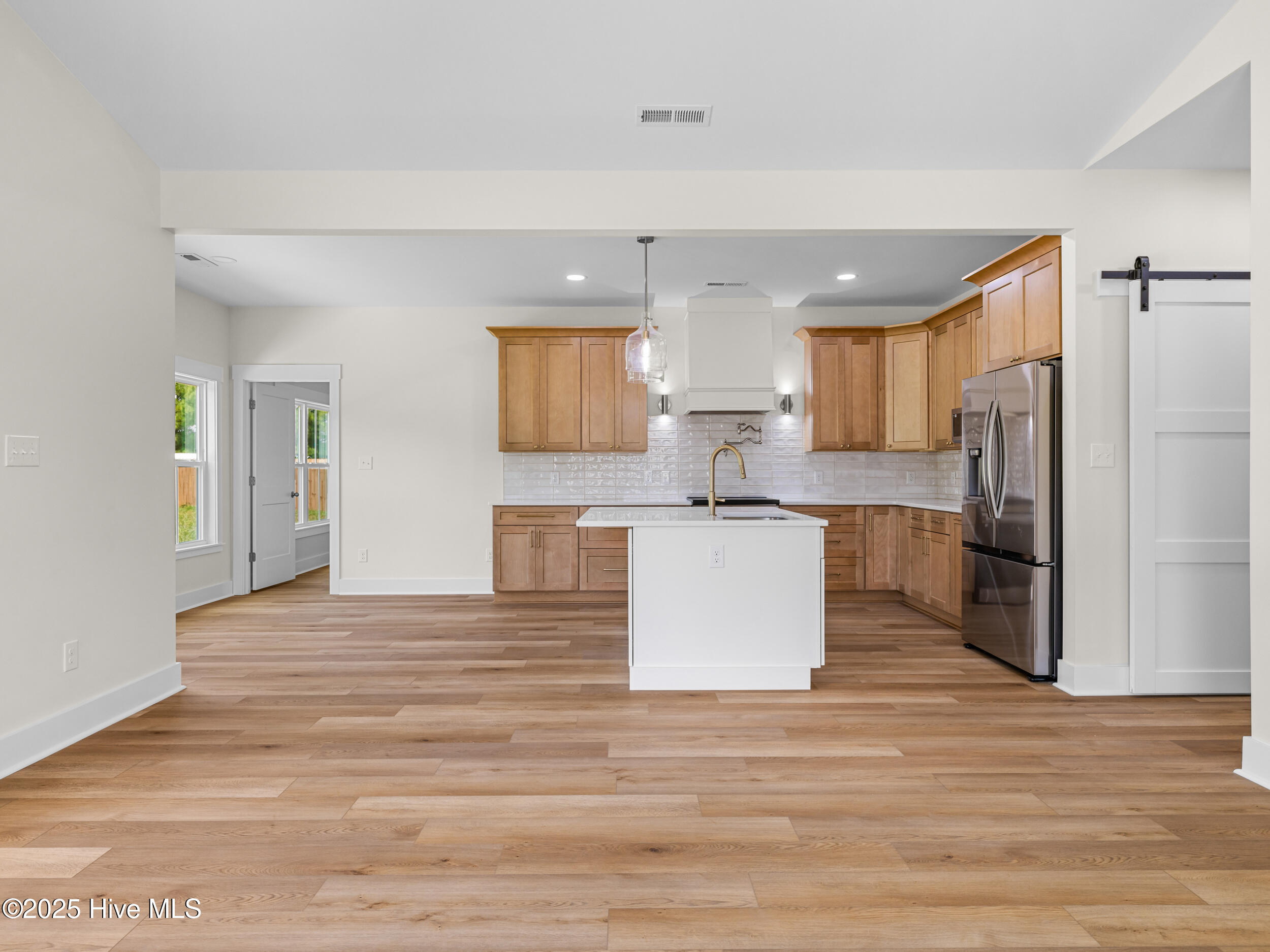 305 Belgian Court Property Photo 12