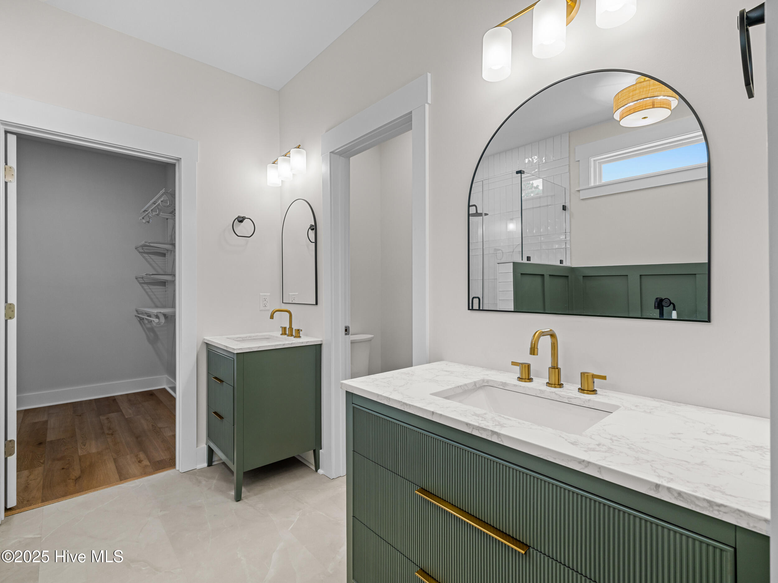 305 Belgian Court Property Photo 22