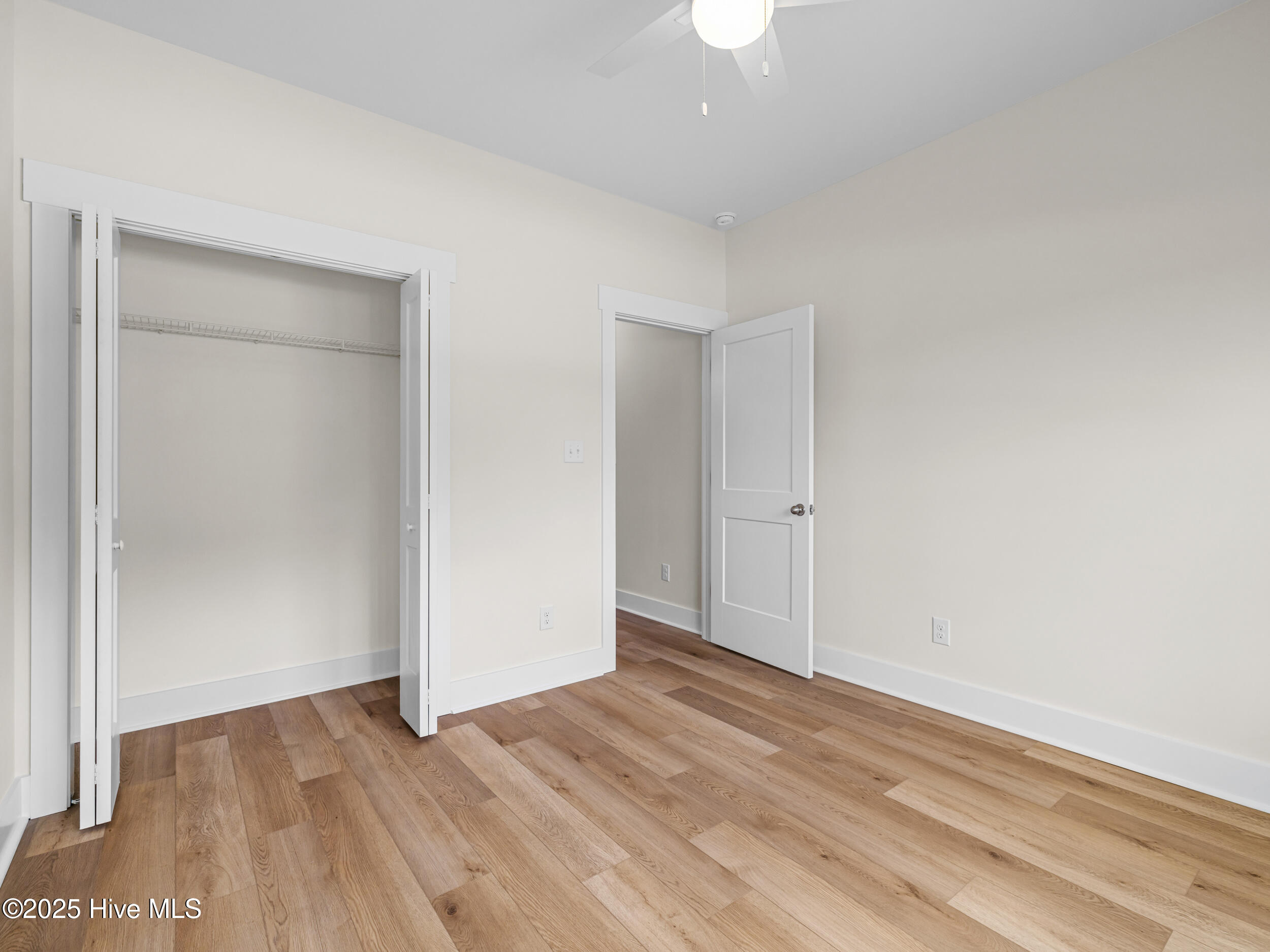 305 Belgian Court Property Photo 24