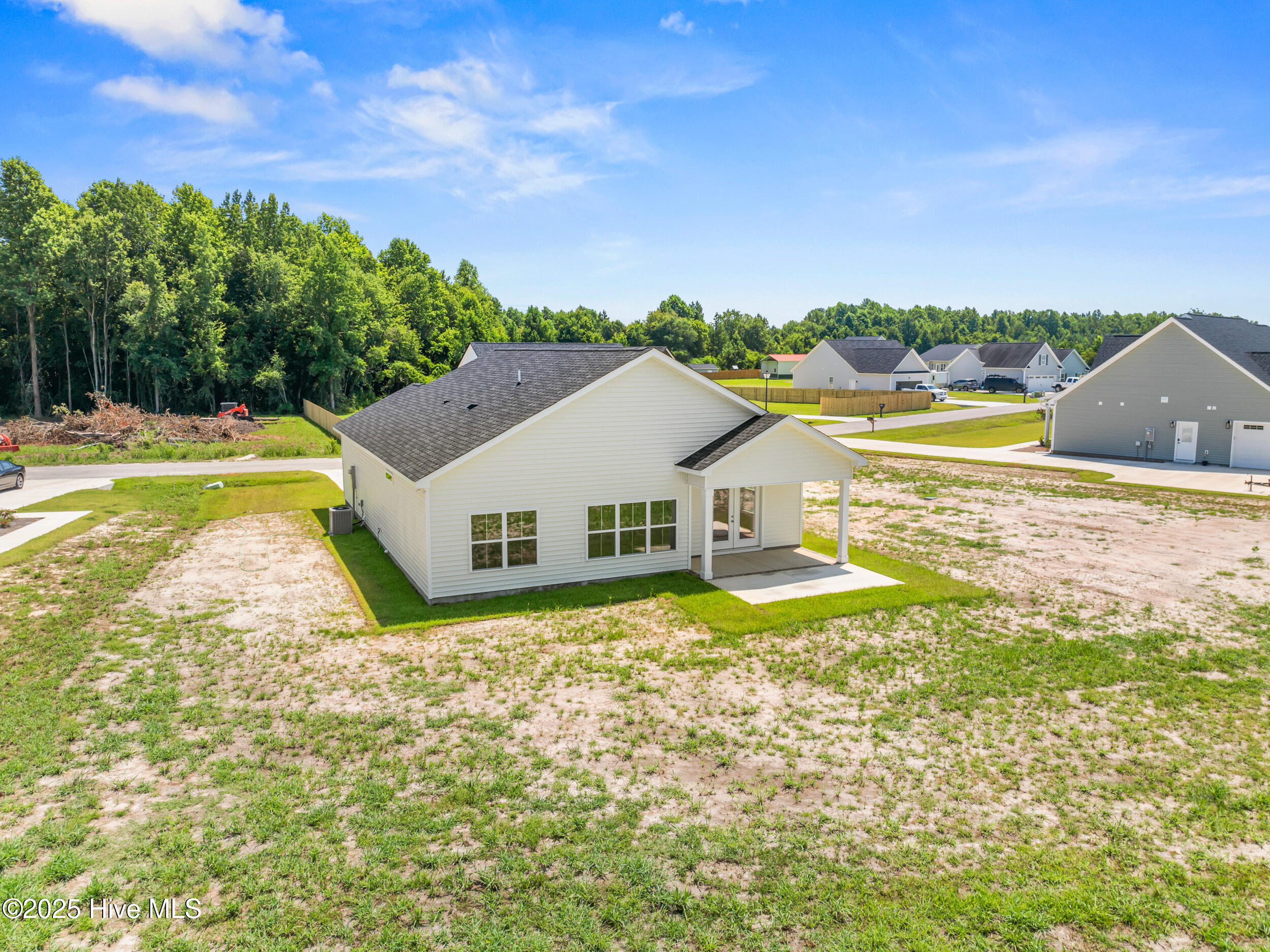 305 Belgian Court Property Photo 31