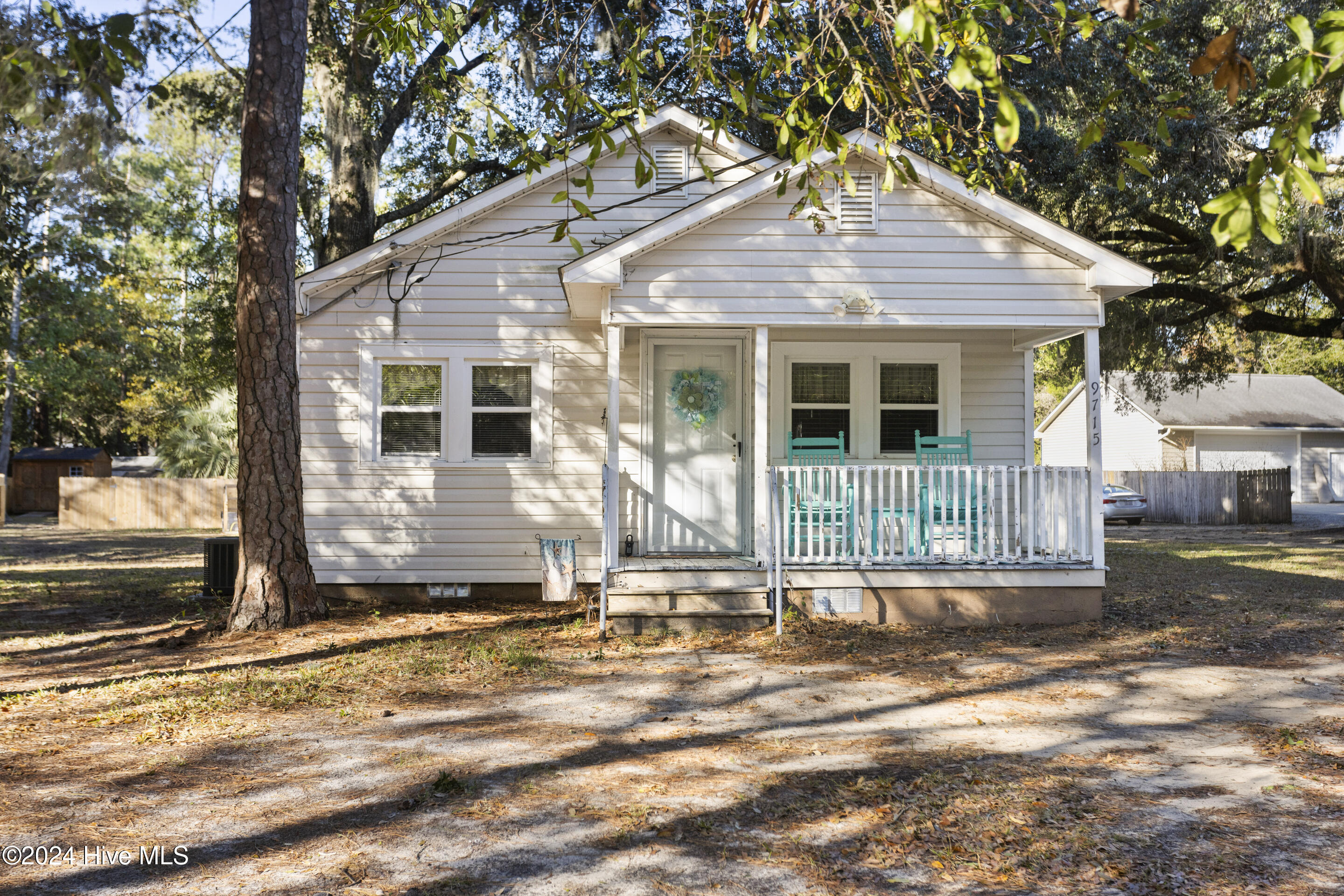 9715 River Road Property Photo 1