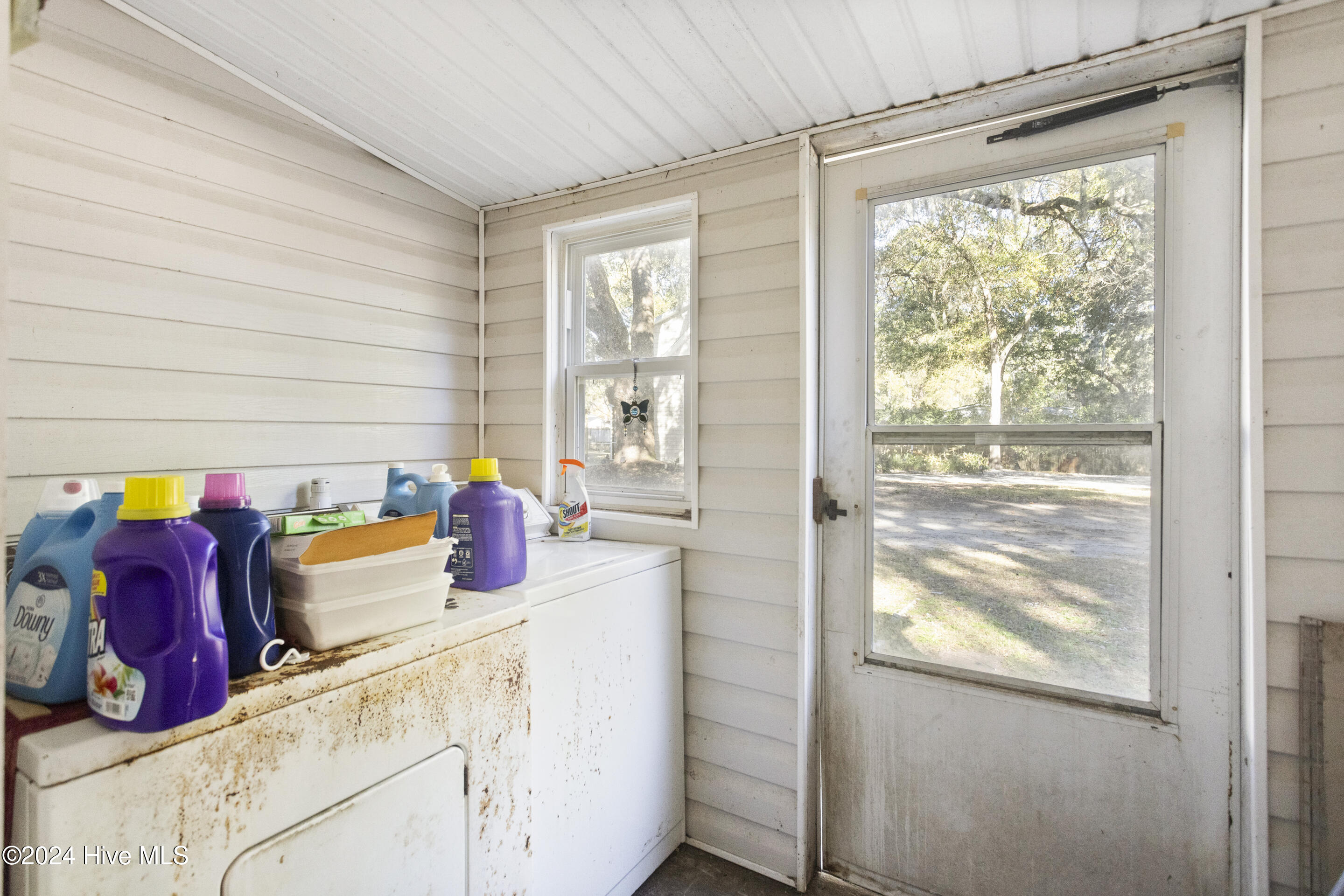 9715 River Road Property Photo 27