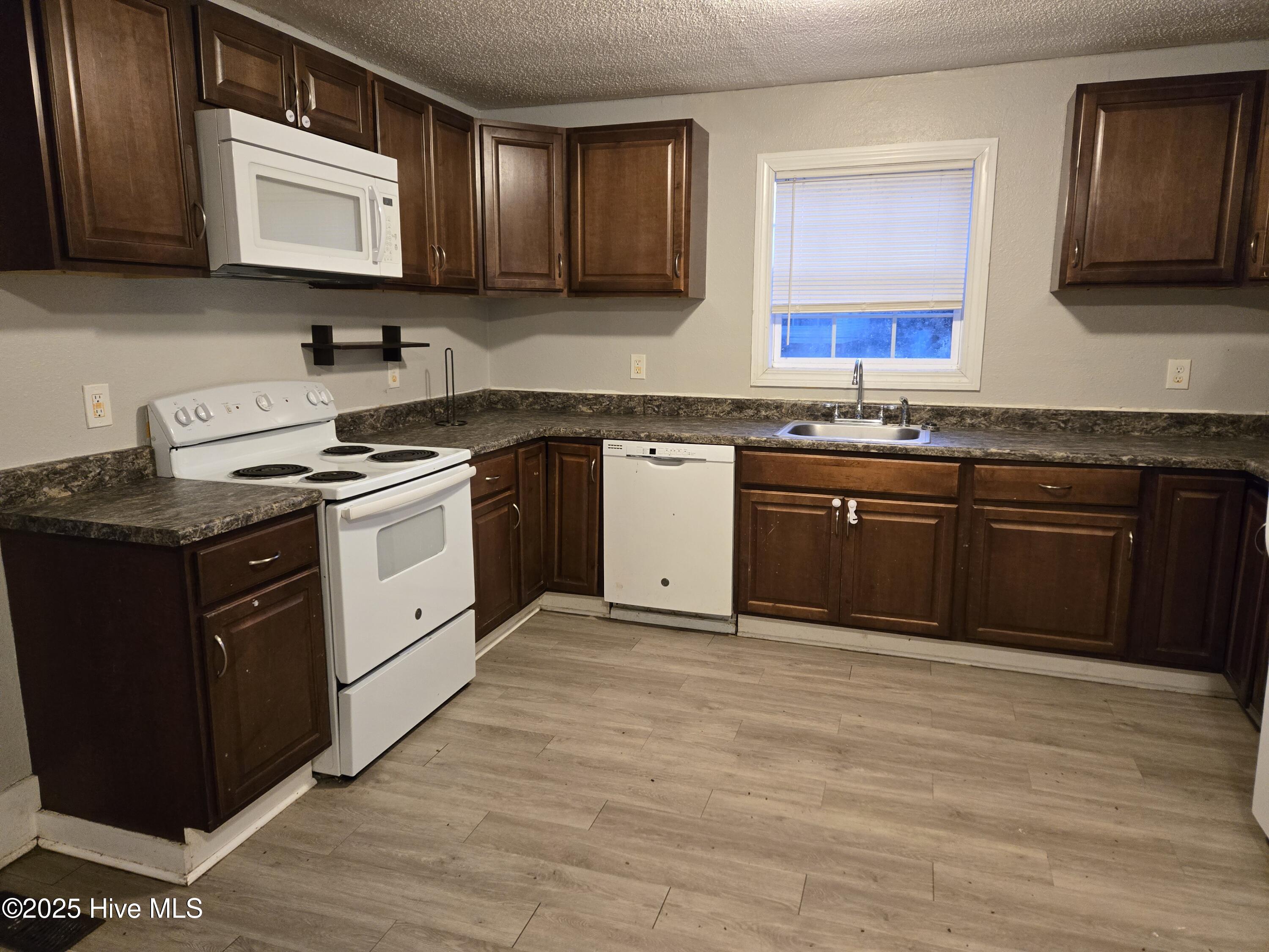 306 Richlands Avenue Property Photo 4