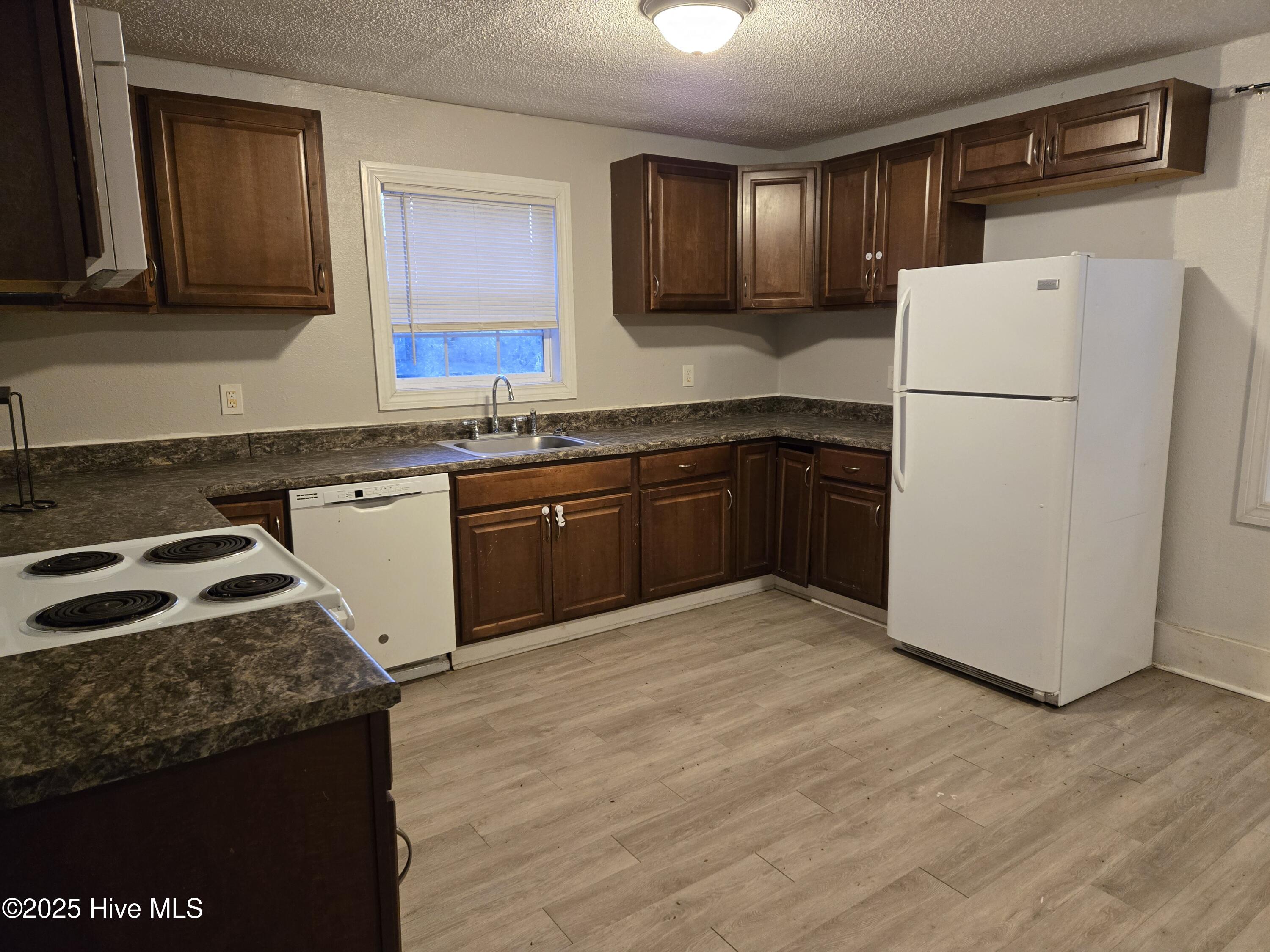 306 Richlands Avenue Property Photo 5