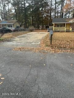 129 Lucas Circle Property Photo 3