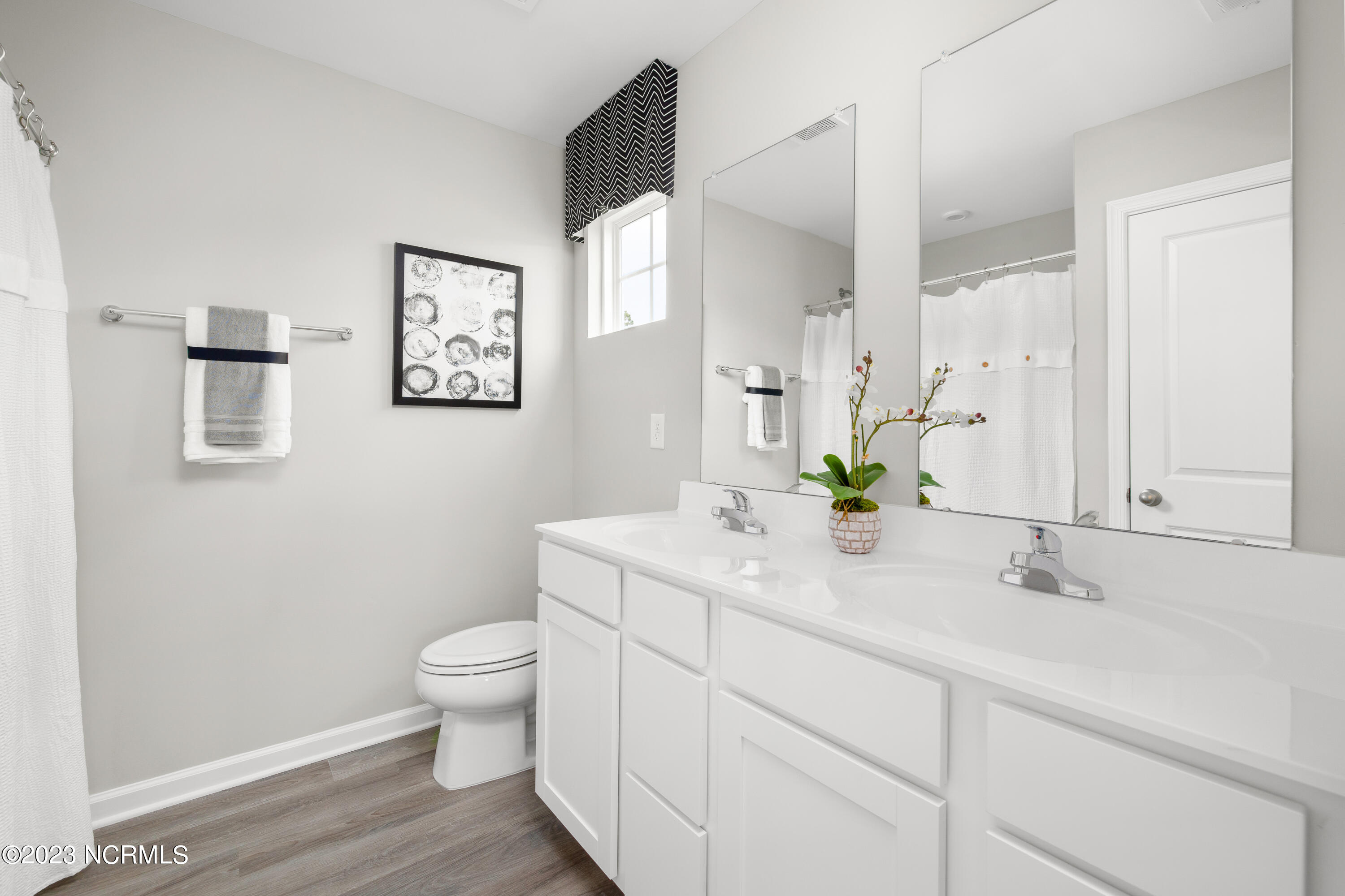 2407 Raven Way Property Photo 10