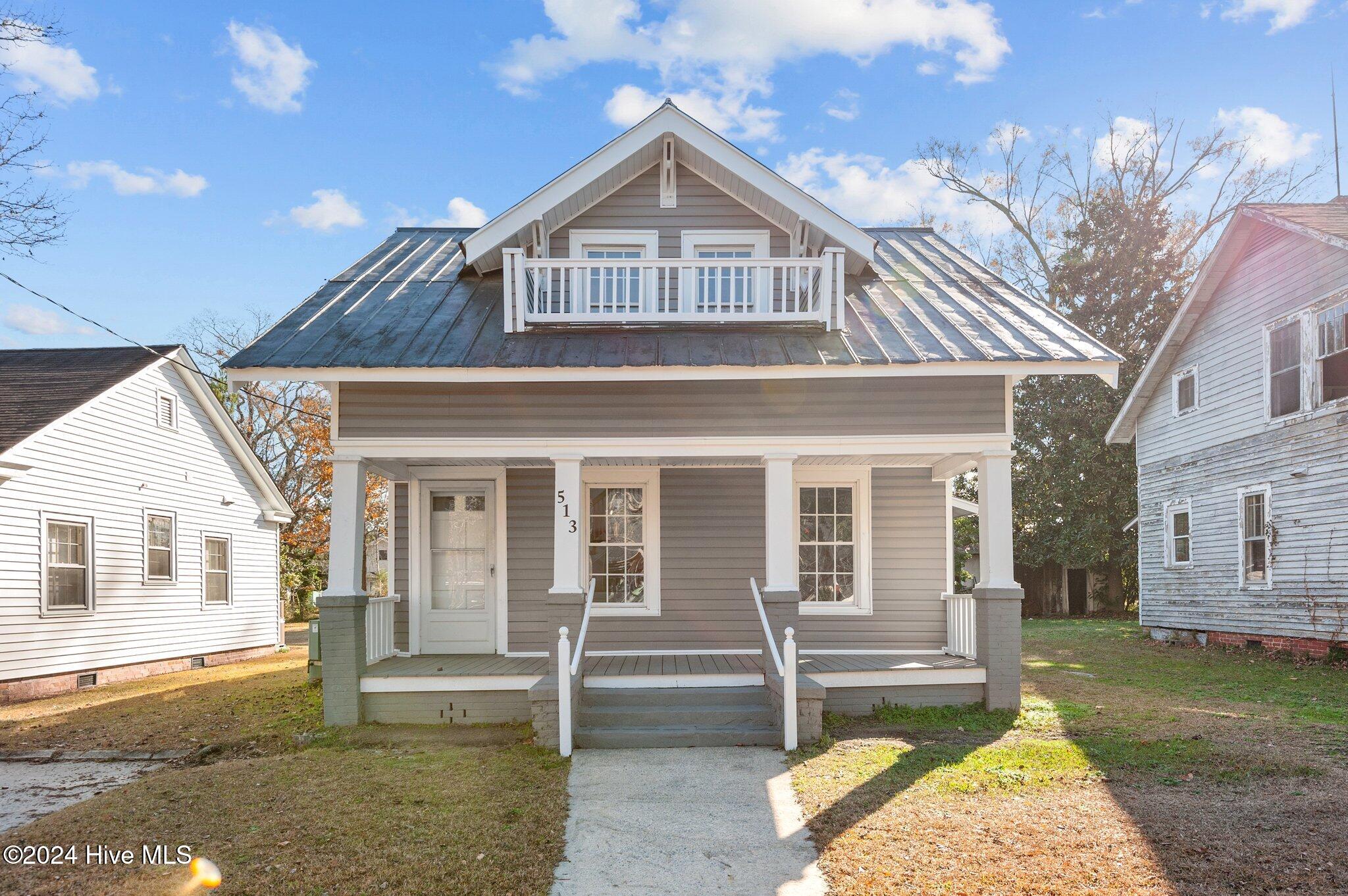 513 Warren Street Property Photo 1
