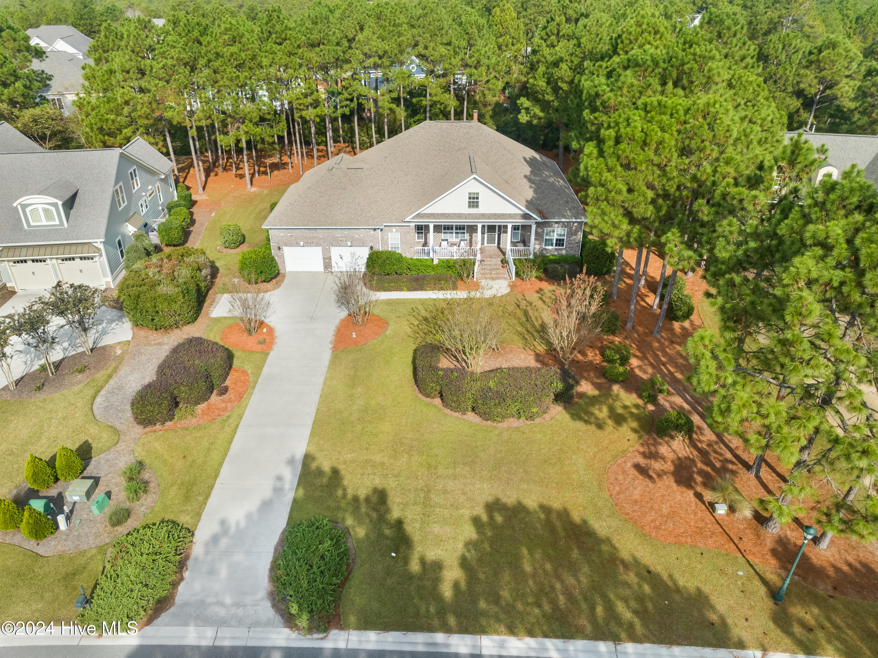 3862 Ridge Crest Drive Property Photo 2
