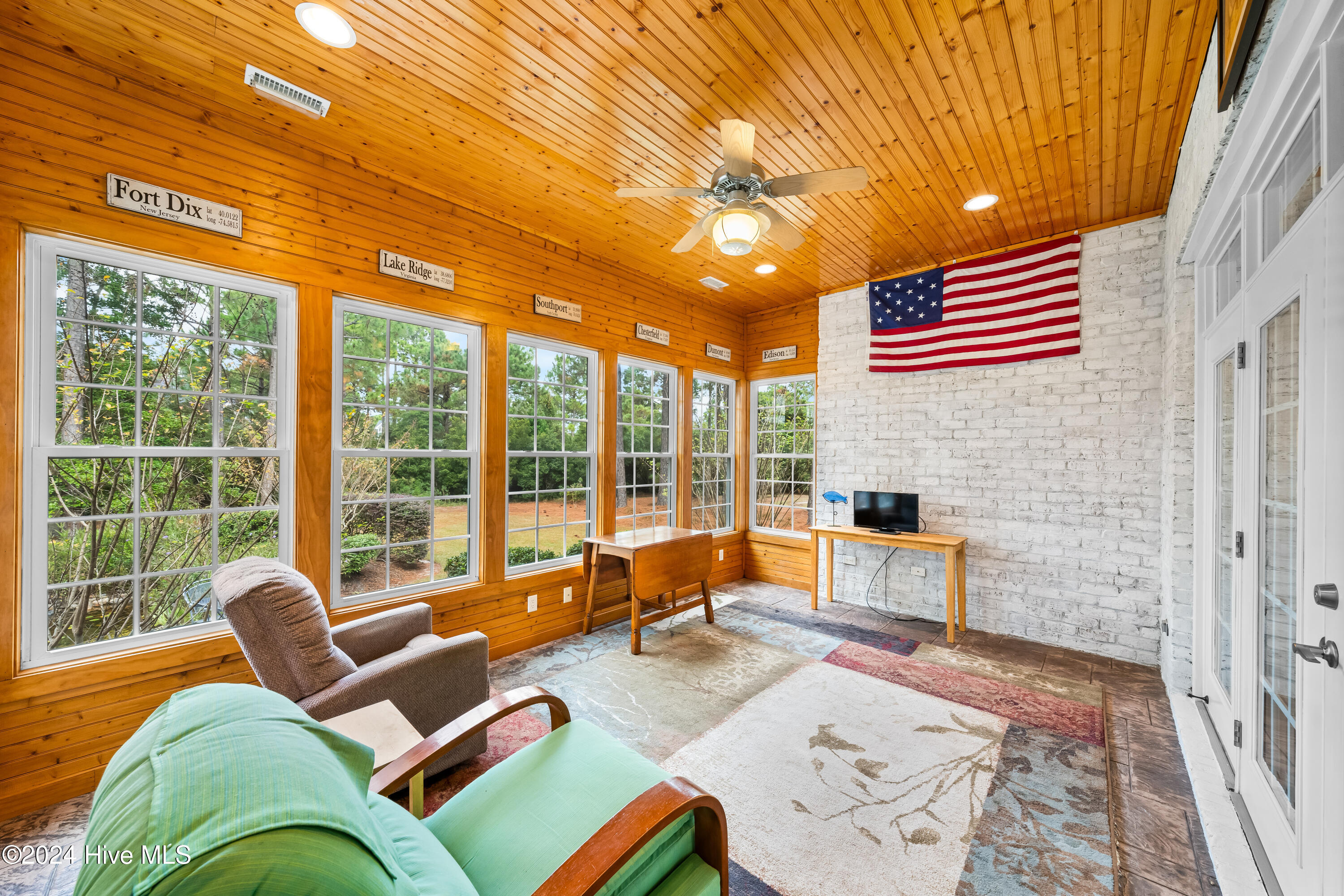 3862 Ridge Crest Drive Property Photo 13