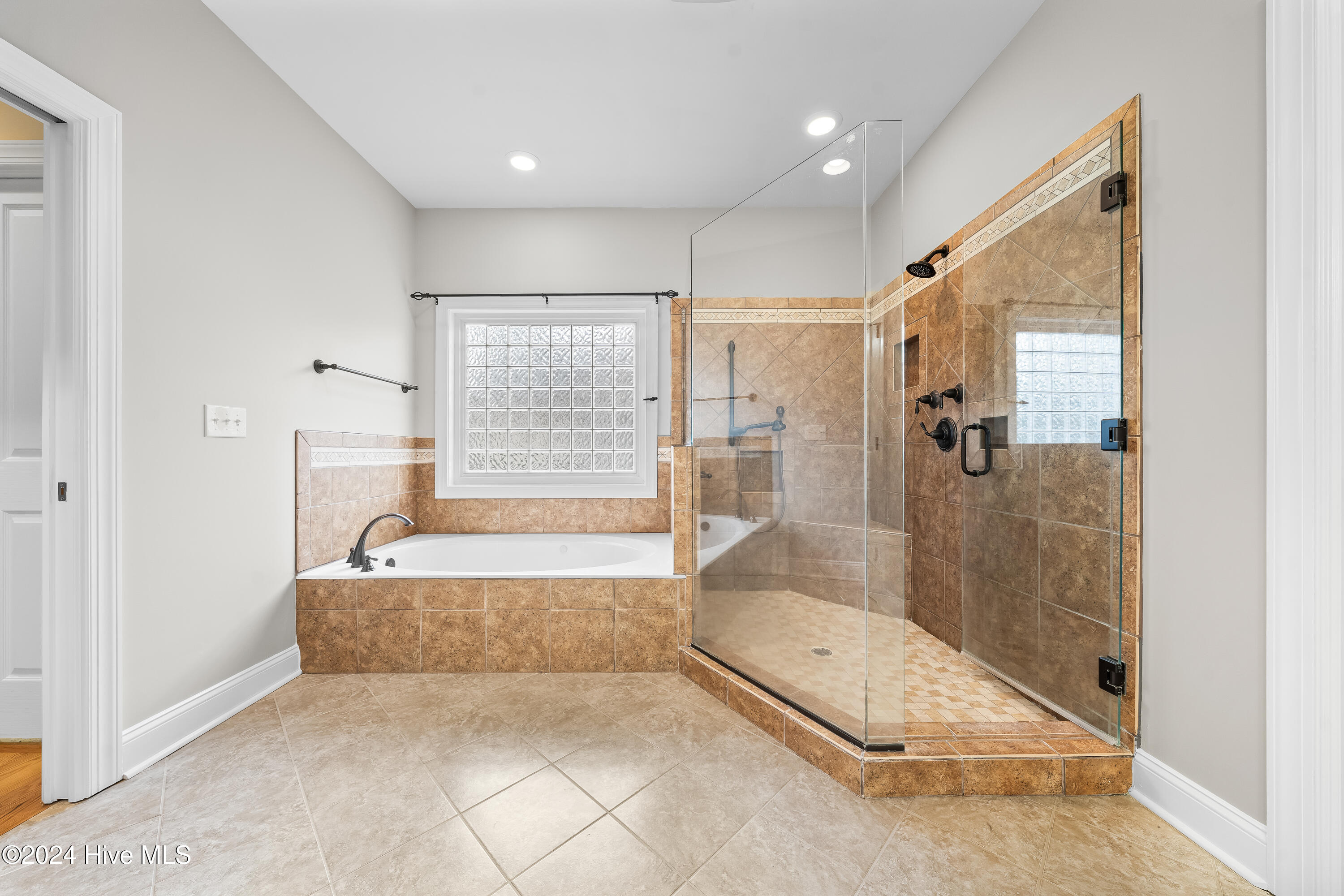 3862 Ridge Crest Drive Property Photo 26