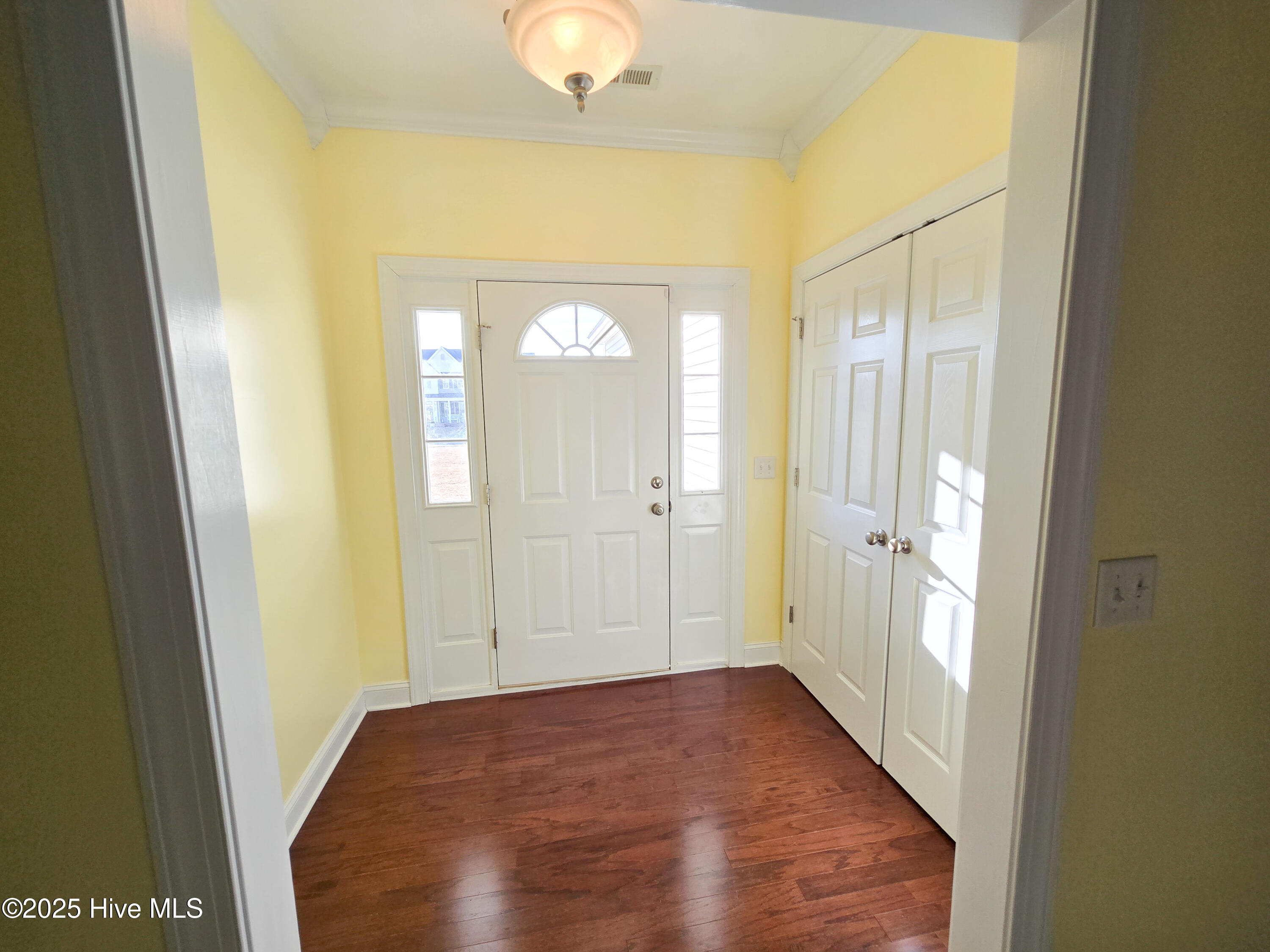703 Shearwater Lane Property Photo 4
